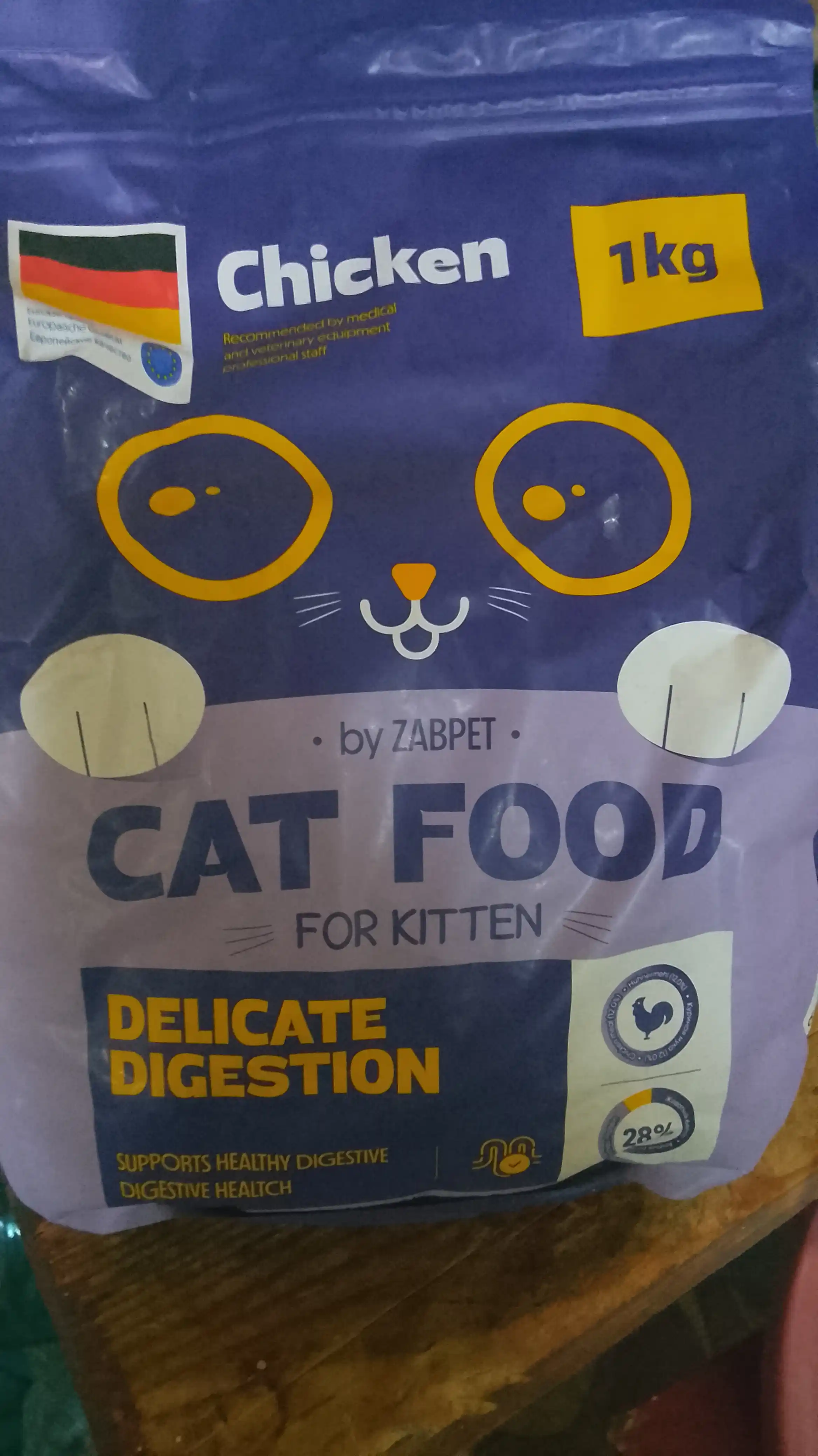 Mushuklar uchun vitaminlarga boy cat food quruq ovqati