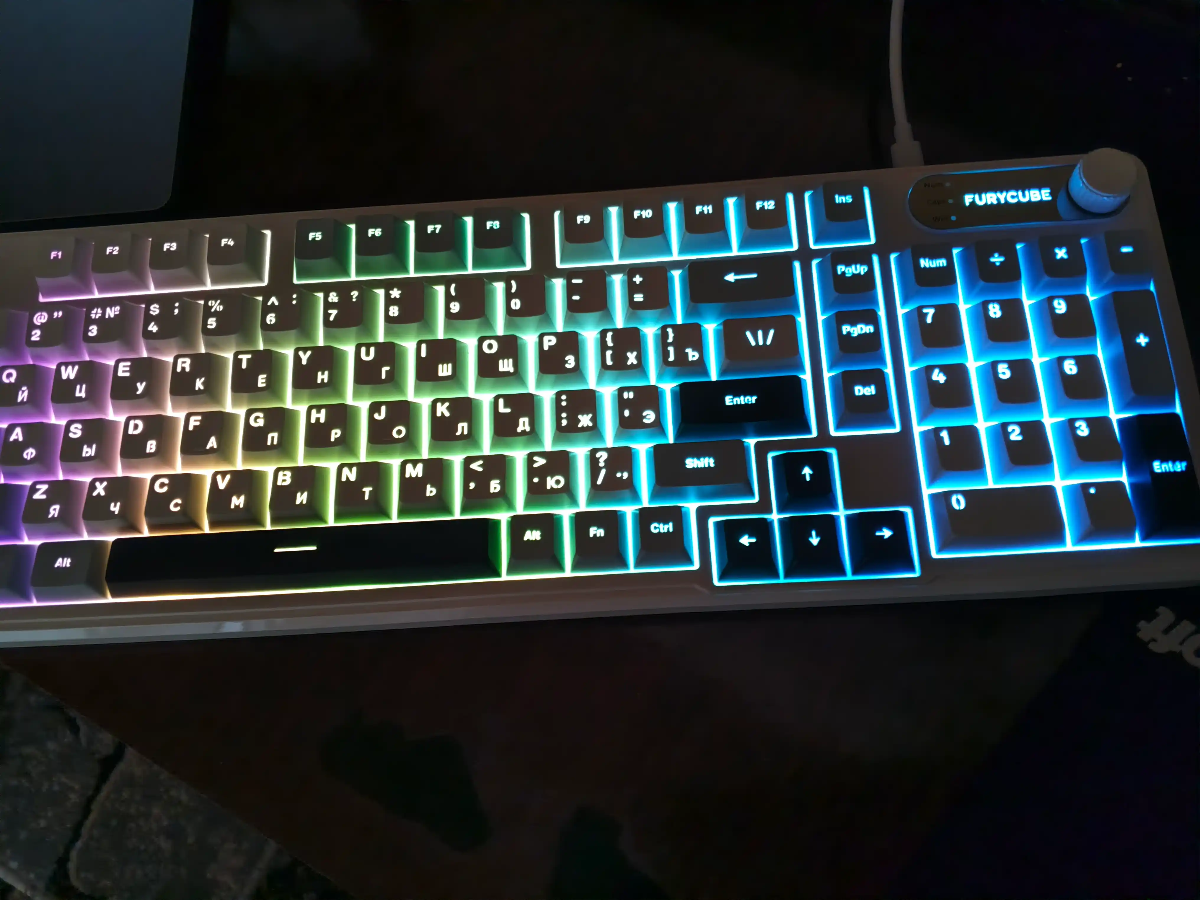Игровая клавиатура Furycube с RGB подсветкой для геймеров (механическая / мембранная)