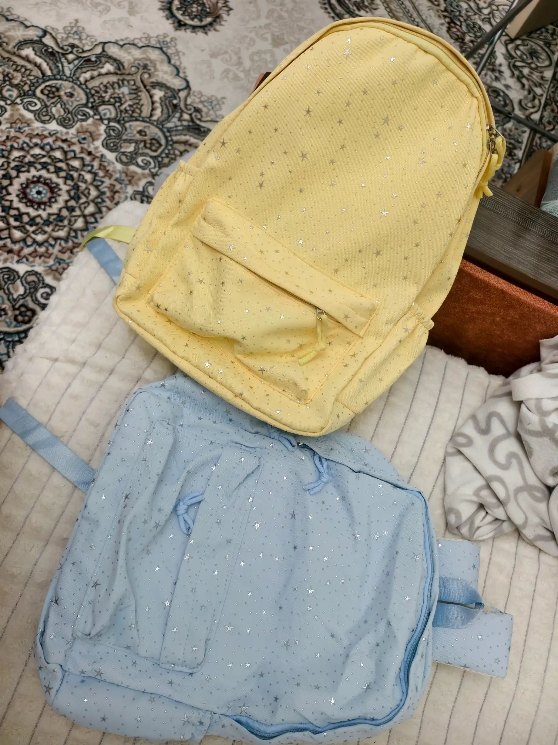 Ayollar ryukzaki, maktab sumkasi