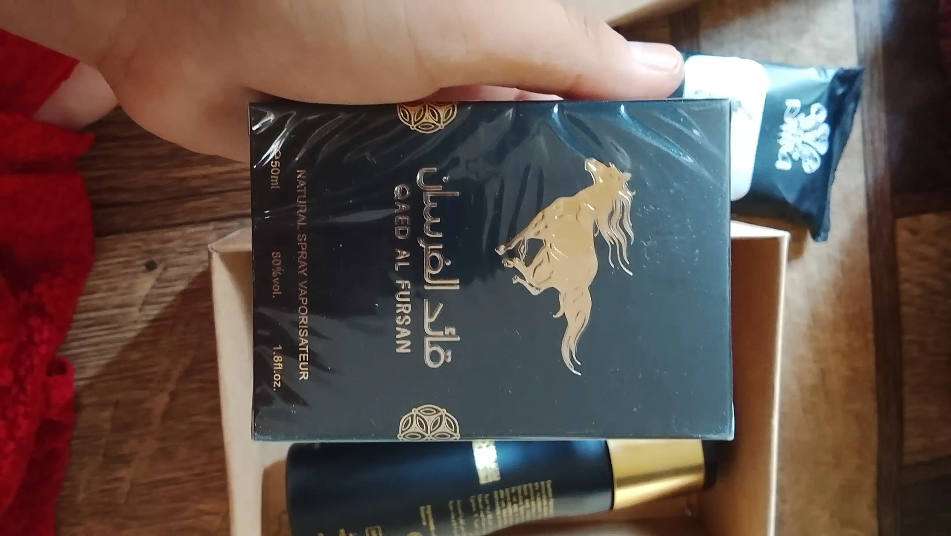 Erkaklar sovg‘a paketi, 3 tasi 1 da: atir + sovun + dezodorant + sovg‘a qutisi