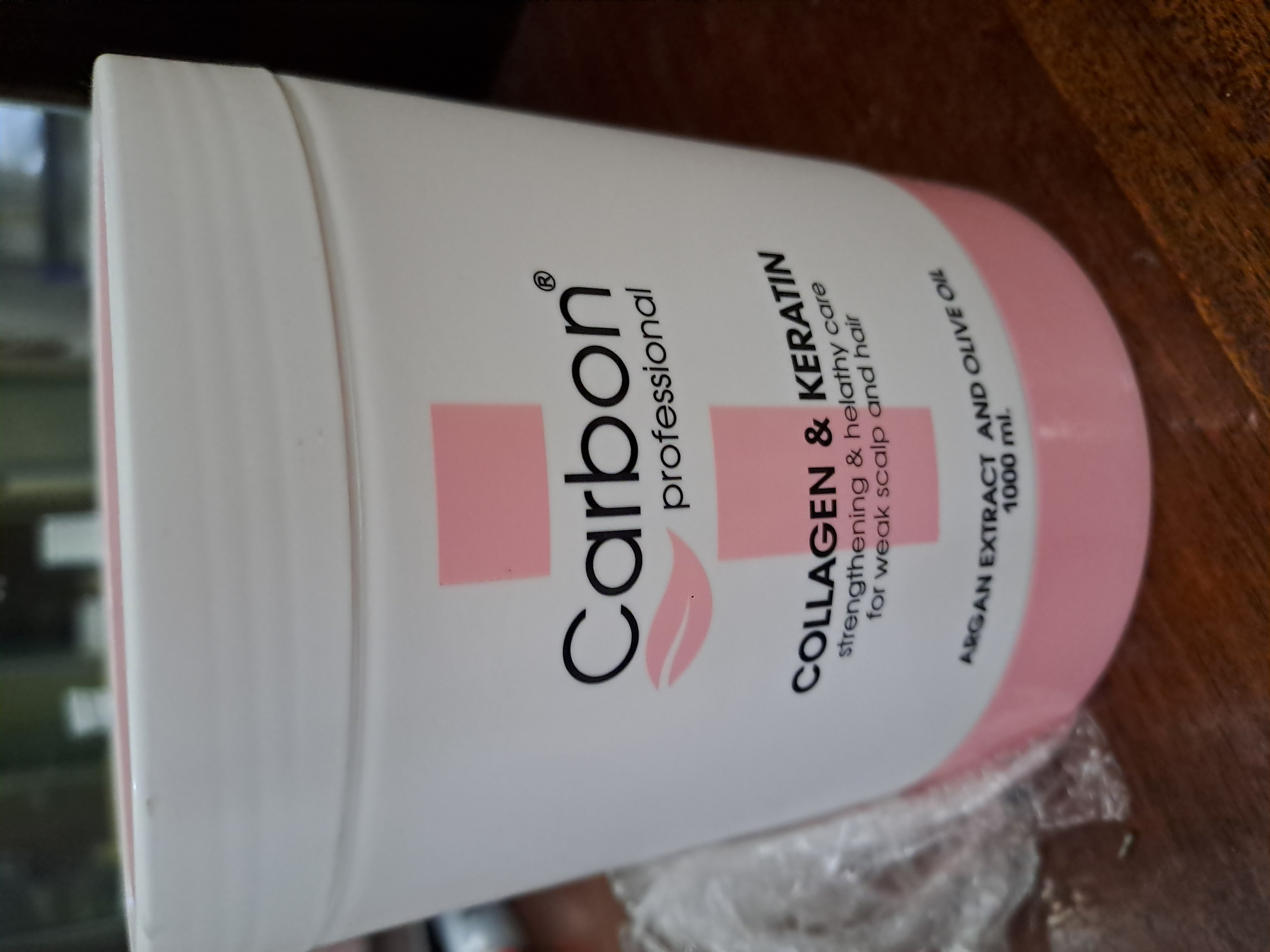 OMEGA Carbon Professional Бальзам для волос Collagen & Keratin Питает  и придаёт гладкость