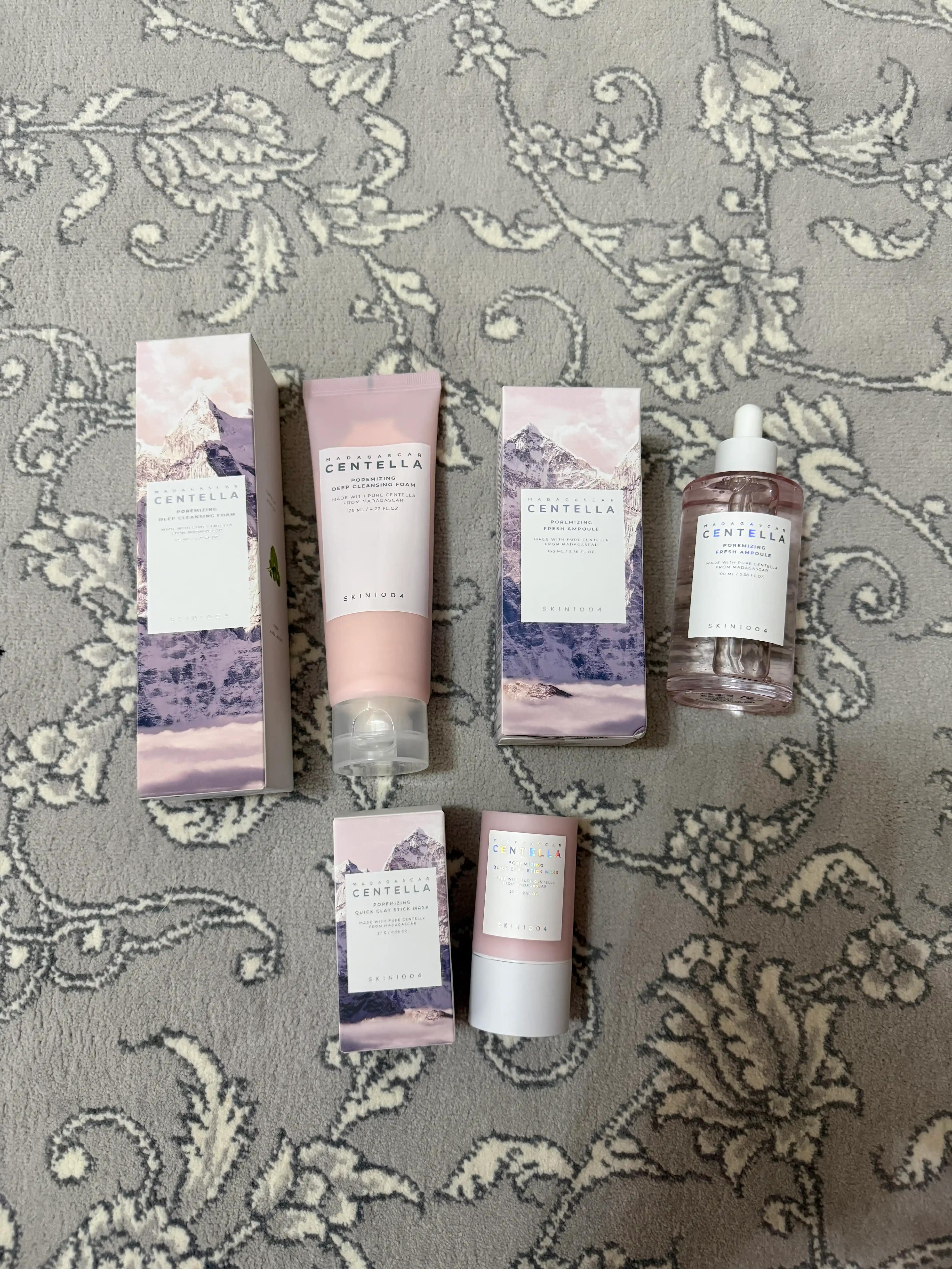 Глубоко очищающая пенка для сужения пор SKIN1004 Poremizing Deep Cleansing Foam, 125 мл