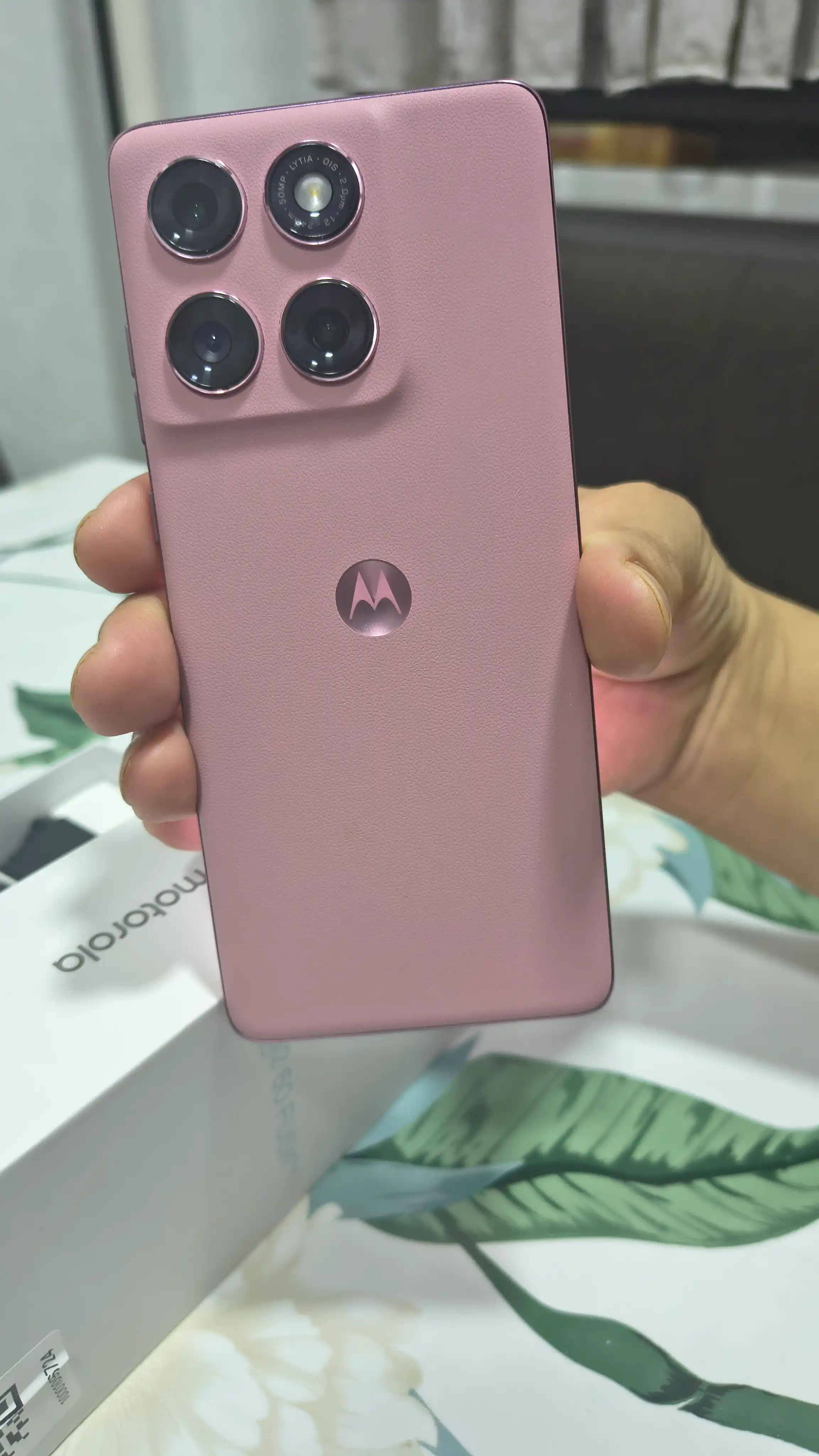 Смартфон Motorola Edge 60 и Edge 60 Fusion, 8/12/256/512 GB, ударопрочные телефоны