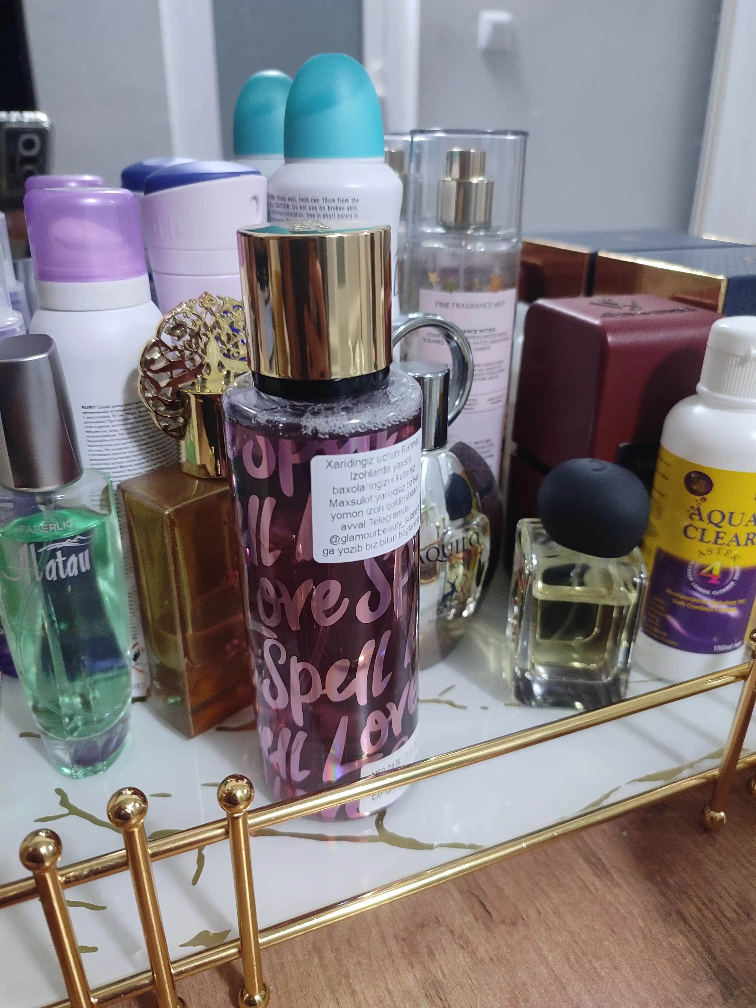 Parfyumlangan tana spreyi suvi Victoria's Secret Spreyi Aqua Kiss Rush, Shimmer, 250 ml