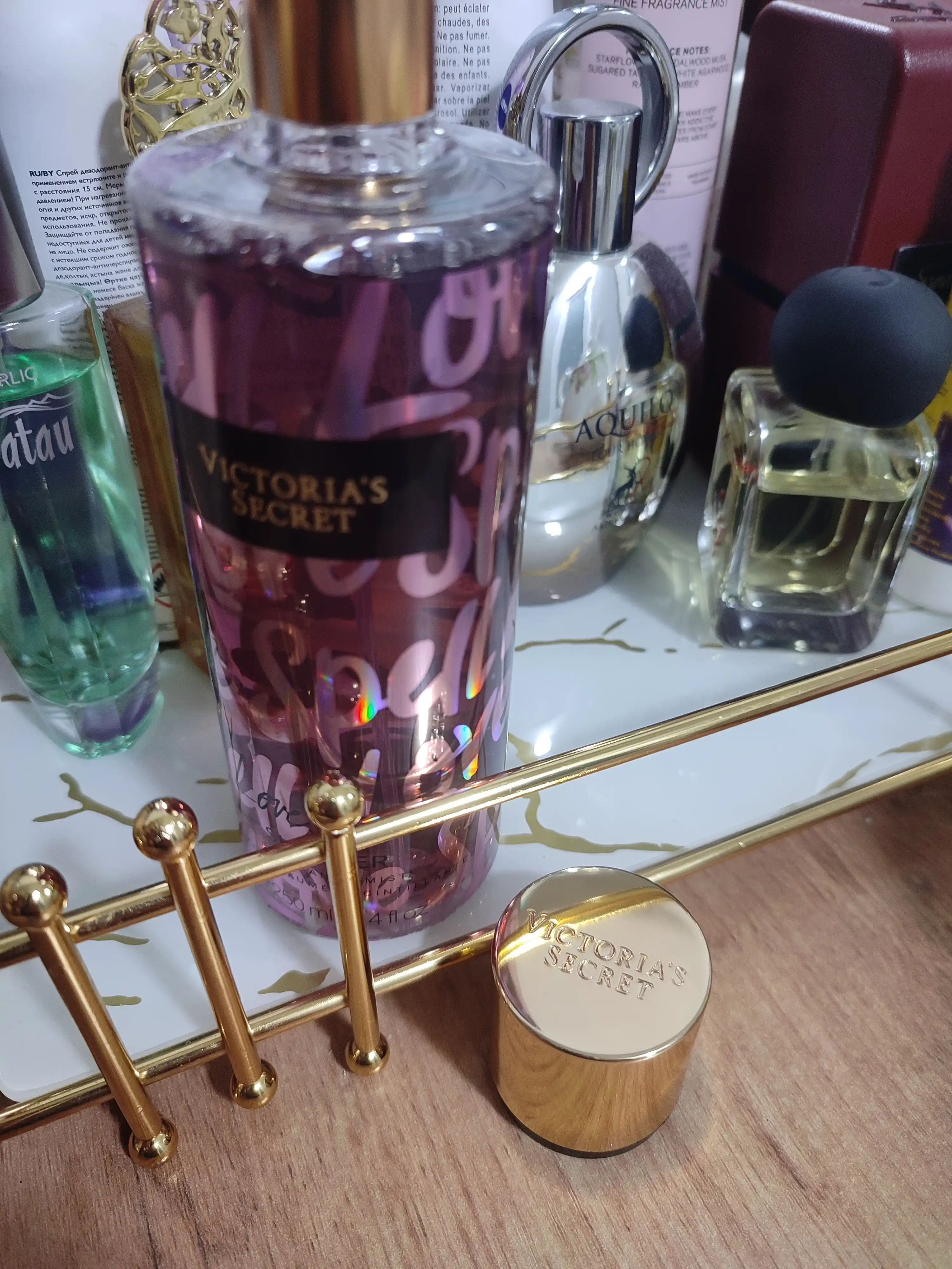 Parfyumlangan tana spreyi suvi Victoria's Secret Spreyi Aqua Kiss Rush, Shimmer, 250 ml