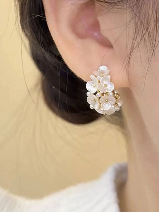 Серьги для женщин