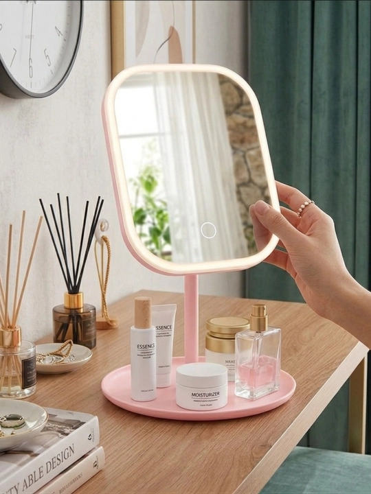 LED yoritgichli kosmetik ko‘zgu — 360° aylanuvchi stol usti oynasi, makiyaj uchun