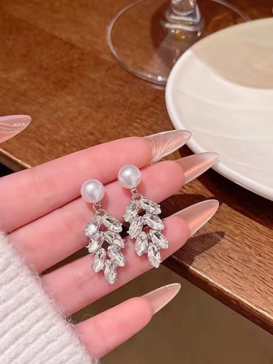 Серьги для женщин