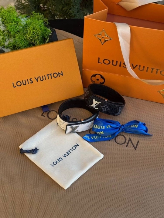 Браслет Louis Vuitton, в фирменной подарочной упаковке