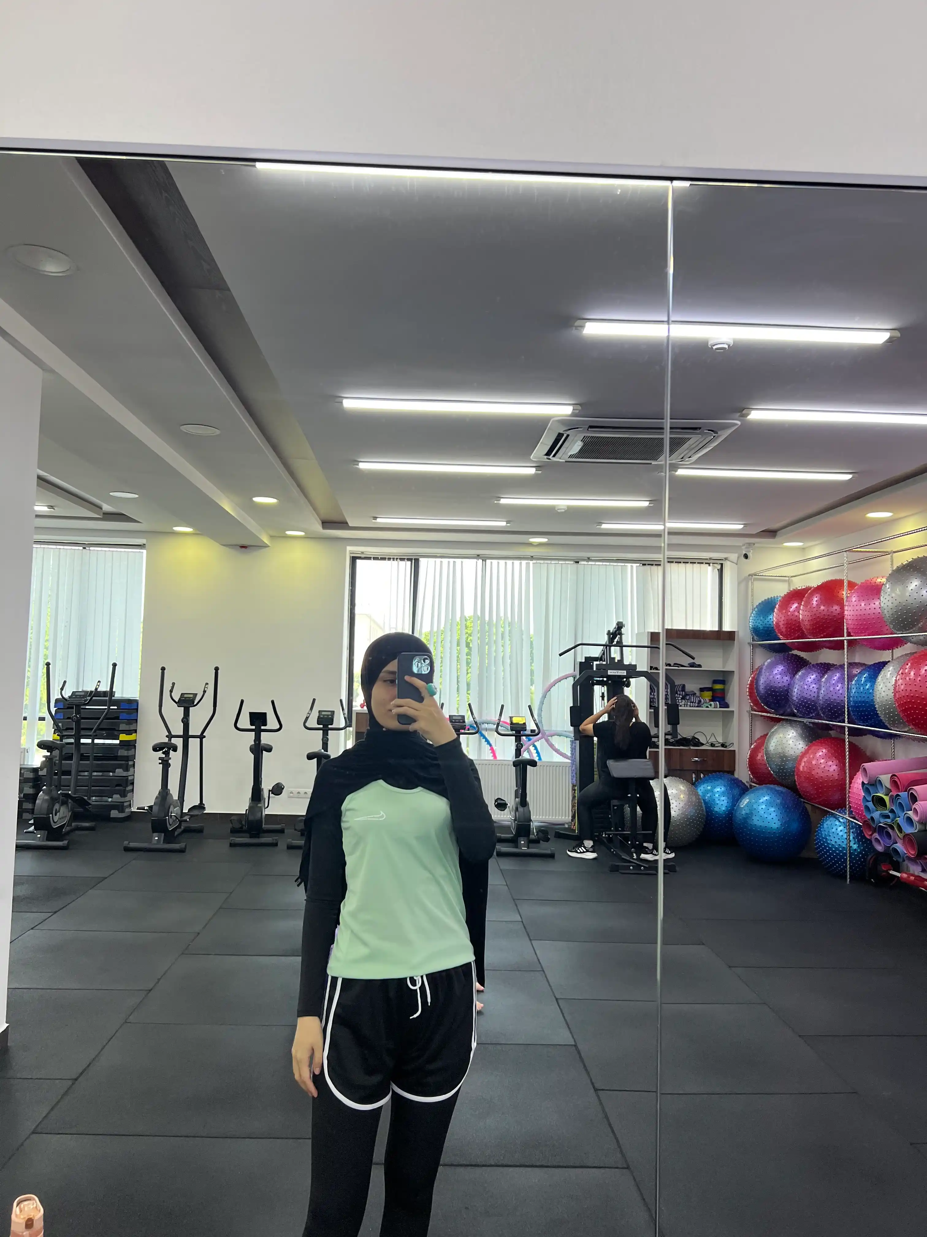 Ayollar sport shortilari Active, kundalik