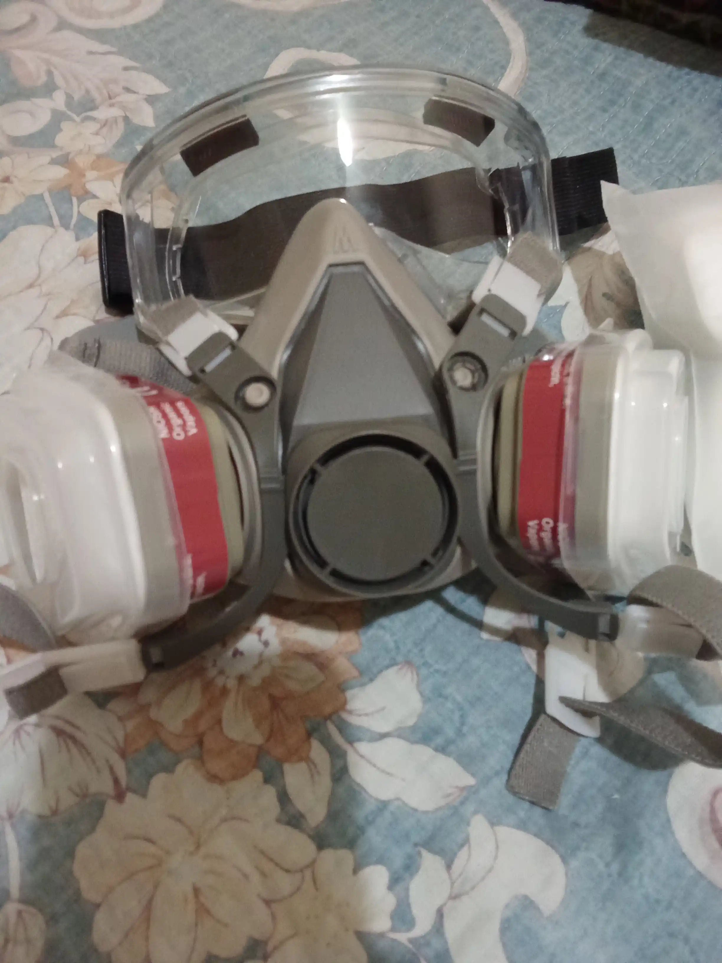 Respirator yarim niqobli, professional himoya ko'zoynagi bilan