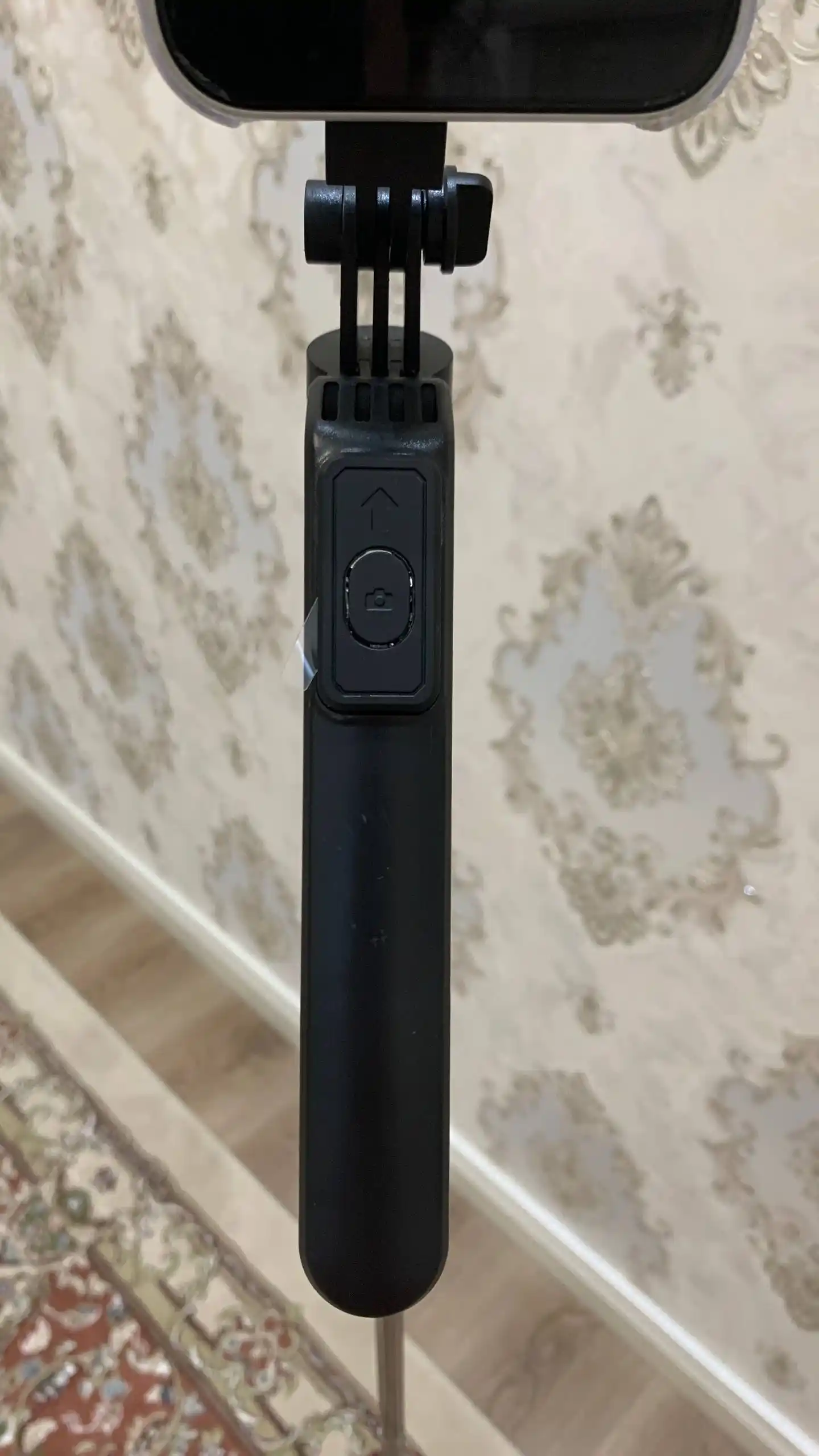 Монопод-трипод R16D для телефона, Bluetooth-пульт, 2 LED-подсветки,селфи палка,штатив