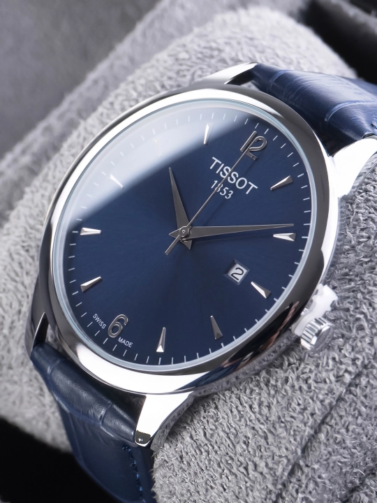 Tissot 1853 erkaklar klassik qo‘l soati charm kamarli va kalendarli