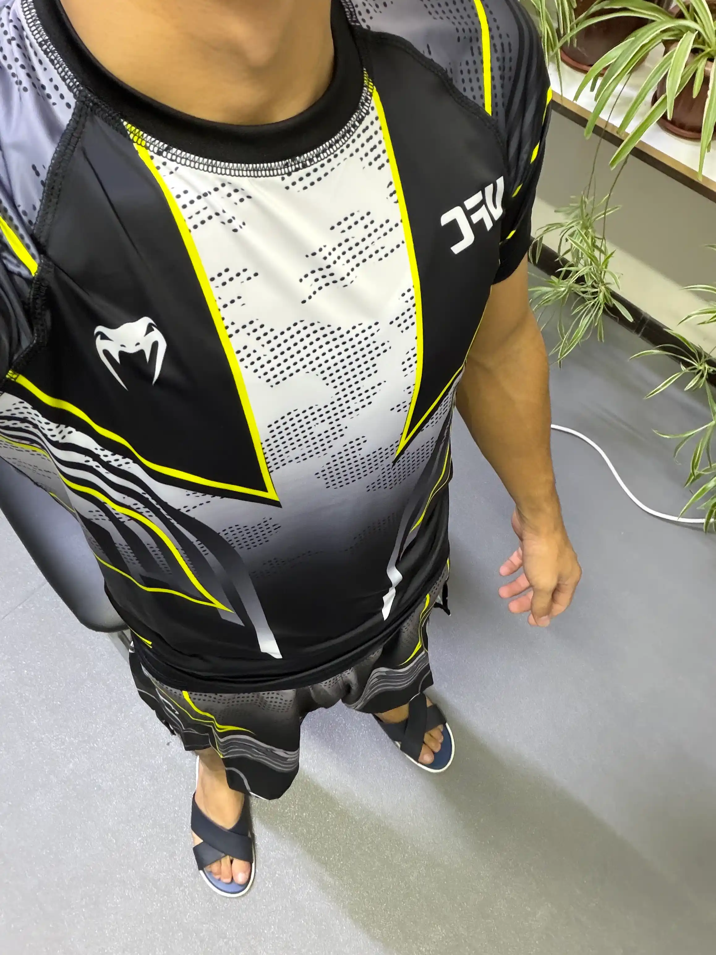 MMA, boks, fitnes va mashg‘ulotlar uchun UFC futbolkasi va shortigi, sport to‘plami