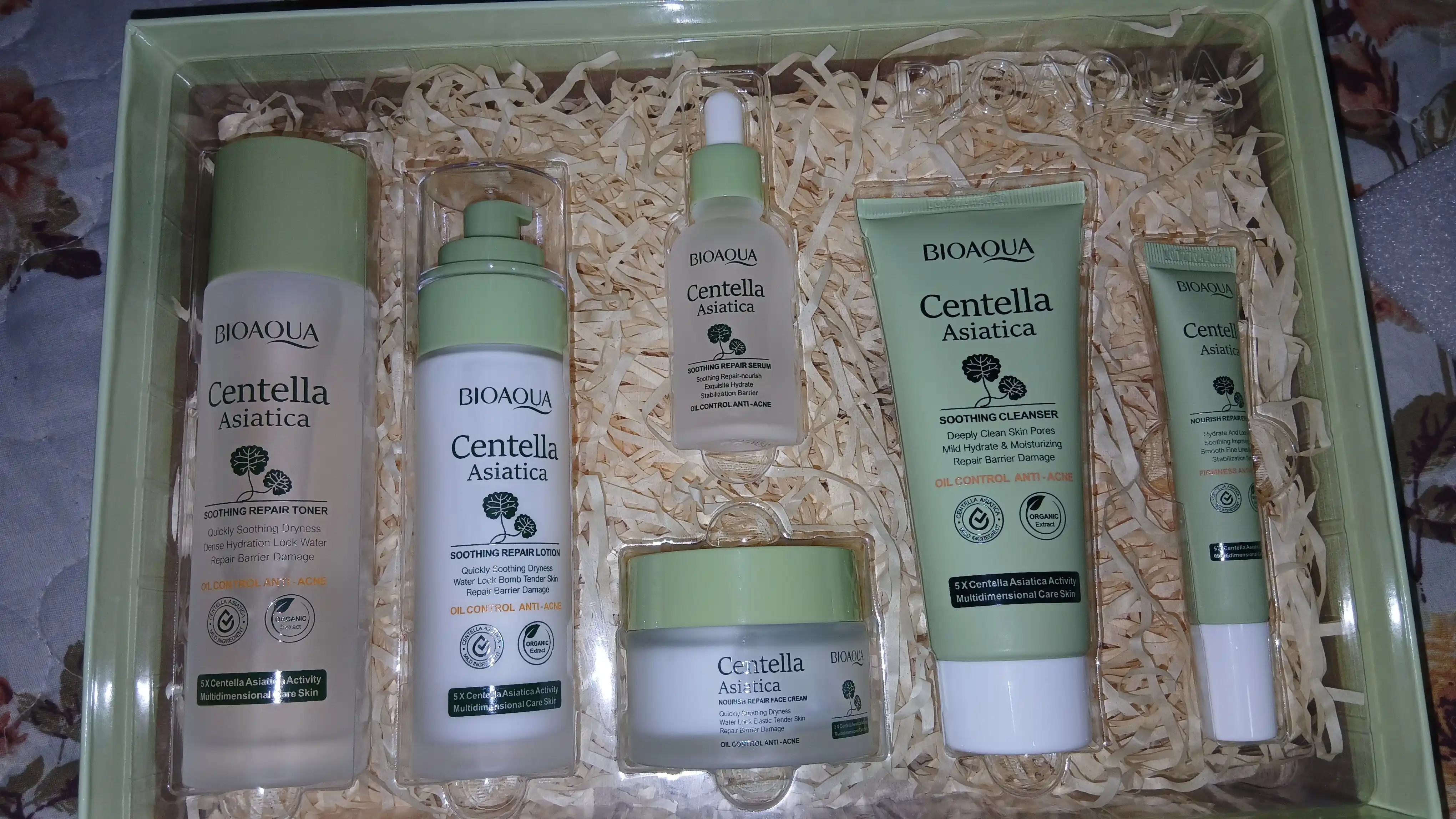Набор для ухода за лицом Centella Asiatica 6 в 1 – успокаивающий, для всех типов кожи