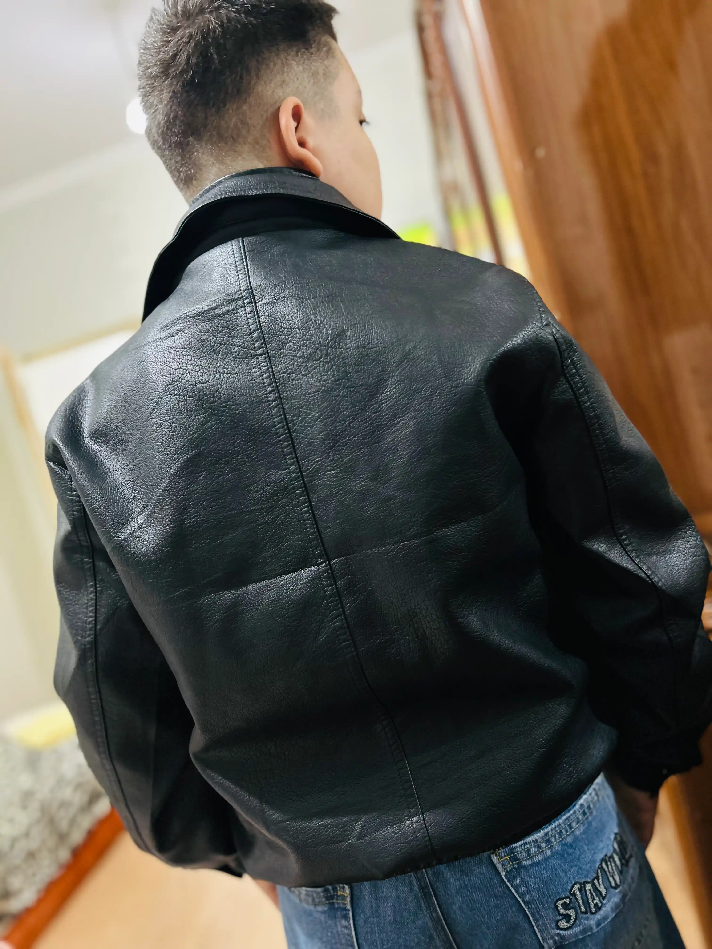 Yoqali charm erkaklar kurtkasi, eko-charm, kuz-bahor, Xitoy