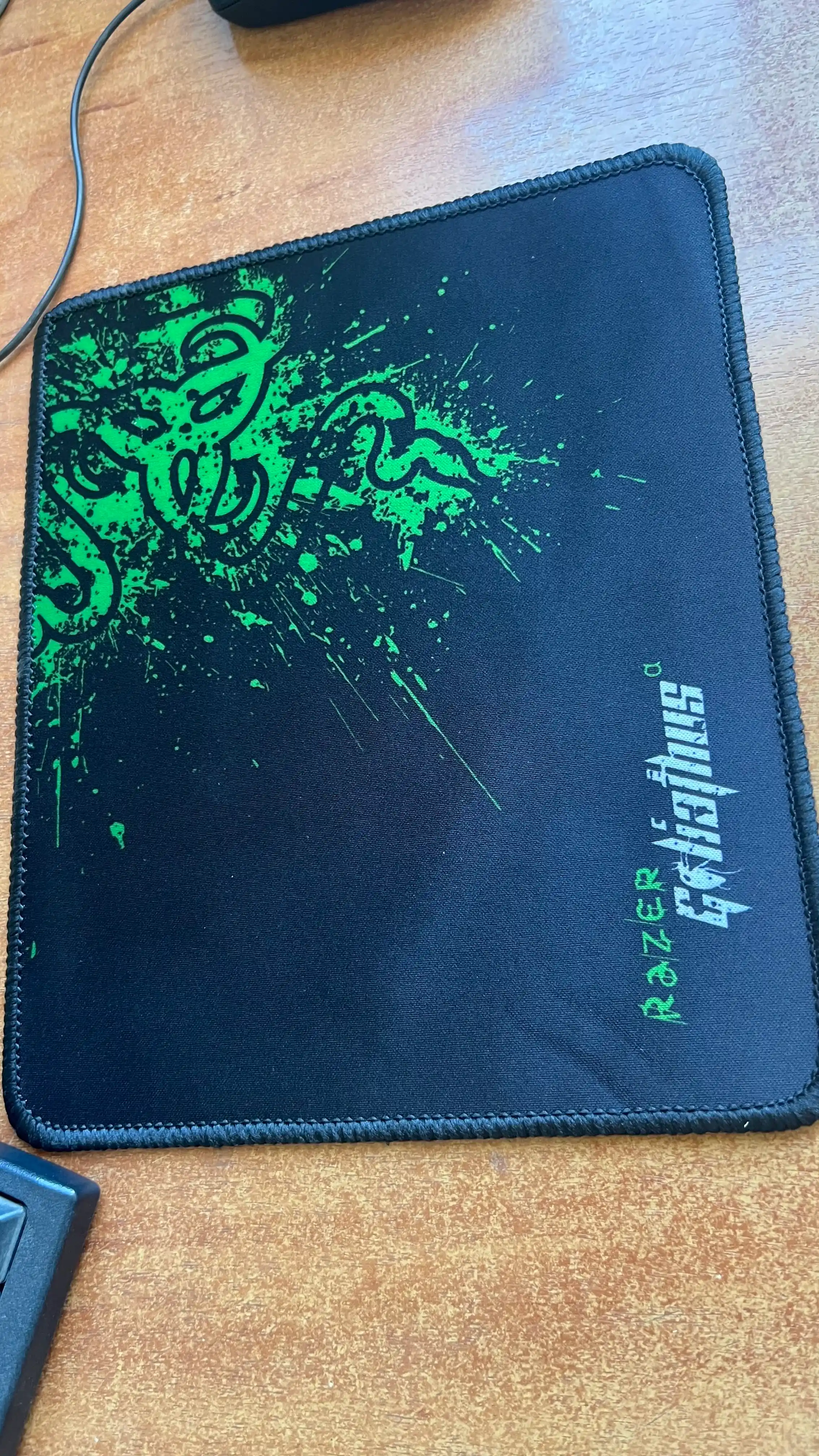 Gaming Mouse Pad – Katta O'lchamli, Sirpanmaydigan, Aniq Sensor va Premium Gilamcha