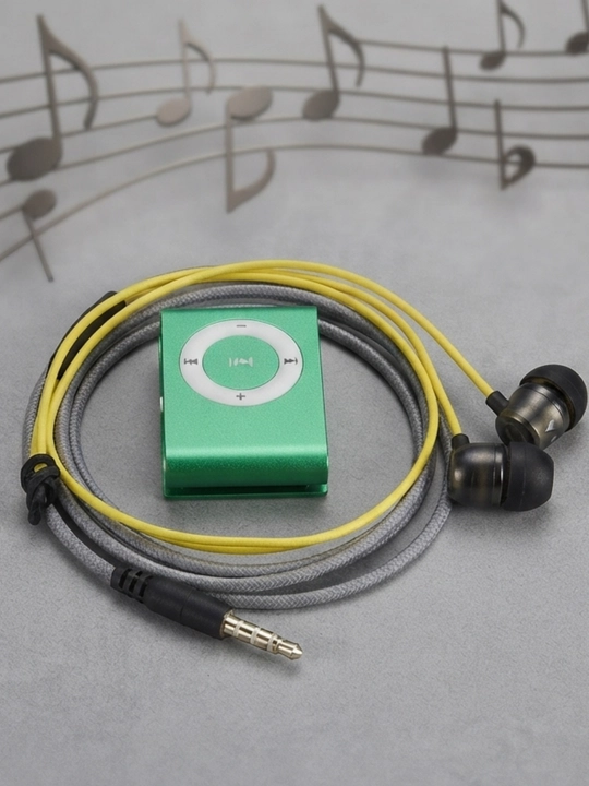 Portativ MP3 pleyer microSD karta uyasi va simli quloqchin bilan - 