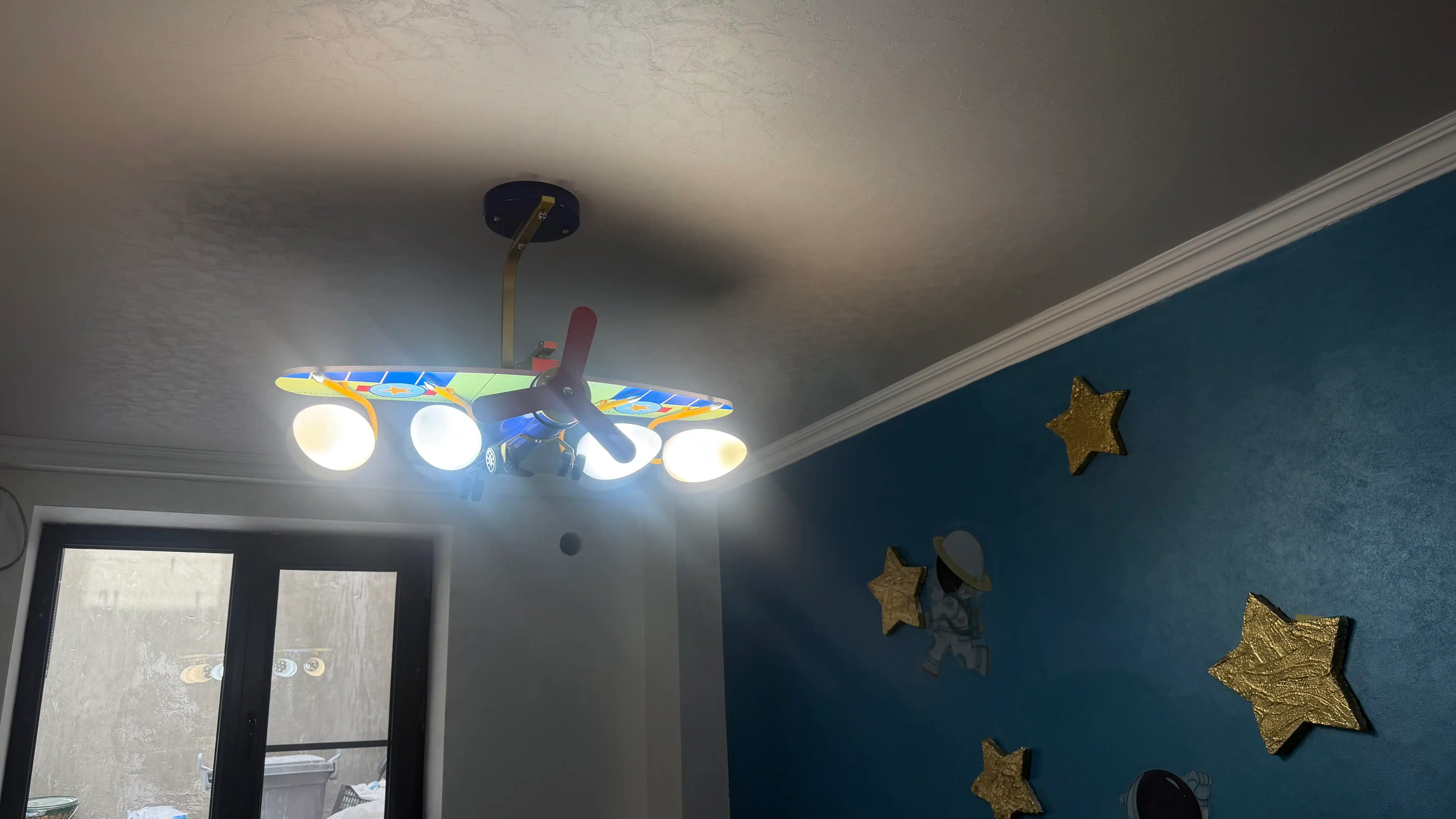 Bolalar samolyot lyustrasi, 15 m² gacha yoritish, 3 rejim