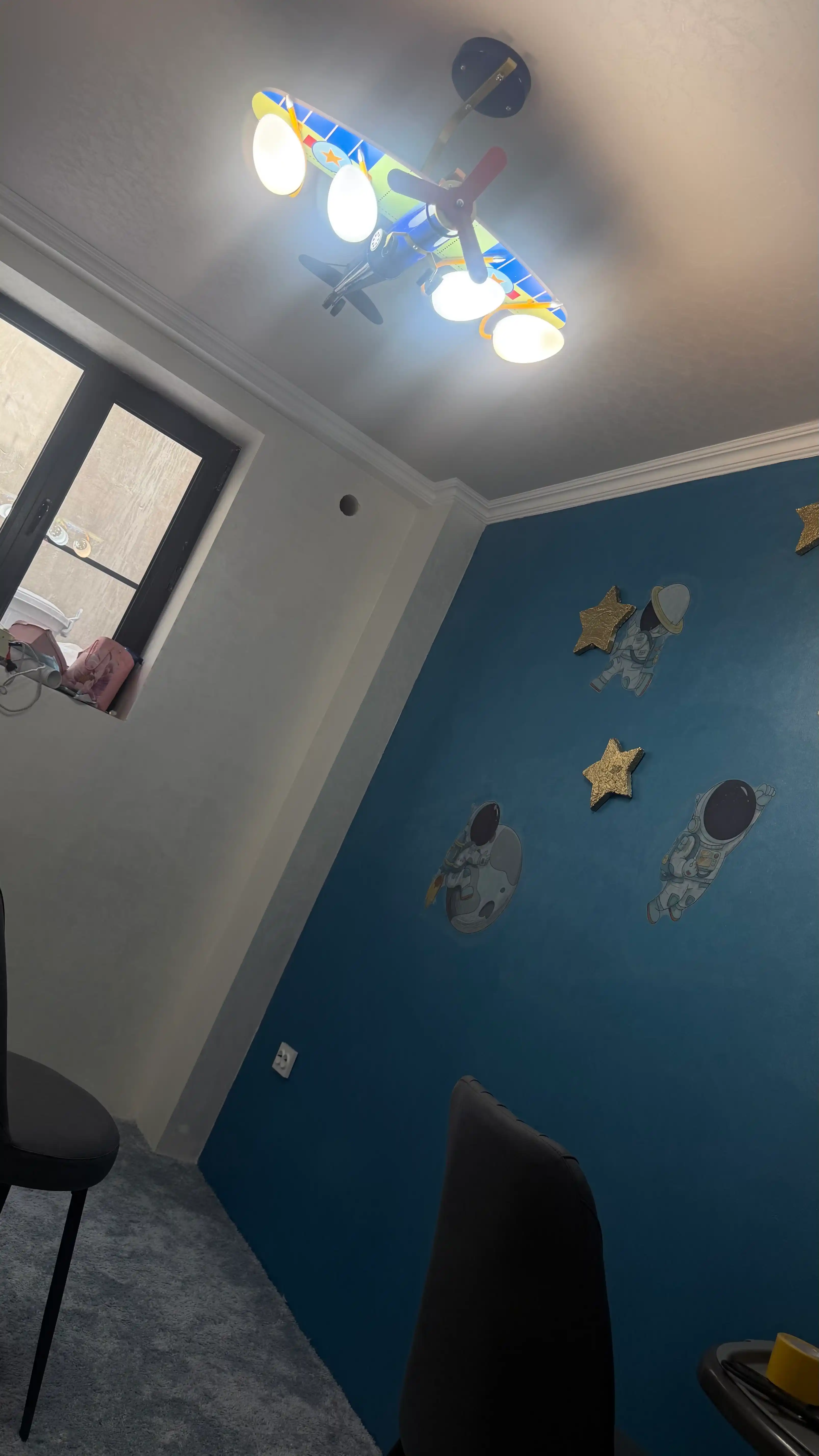 Bolalar samolyot lyustrasi, 15 m² gacha yoritish, 3 rejim