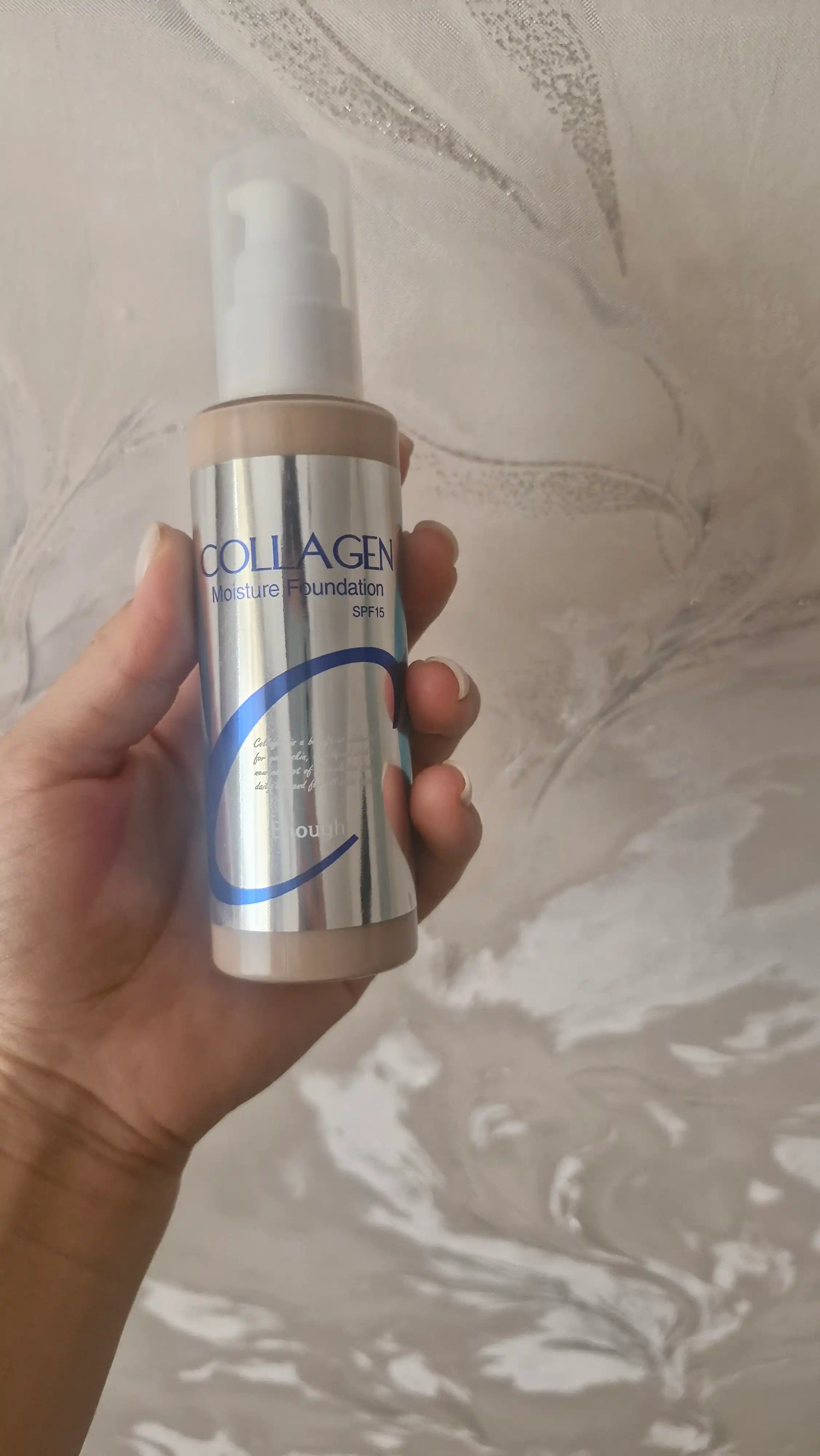 Namlovchi tonal kremi, kollagen bilan Enough Collagen Moisture Foundation, SPF15, 100 ml