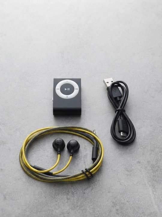 Portativ MP3 pleyer, qora rang, microSD va USB bilan, quloqchinli