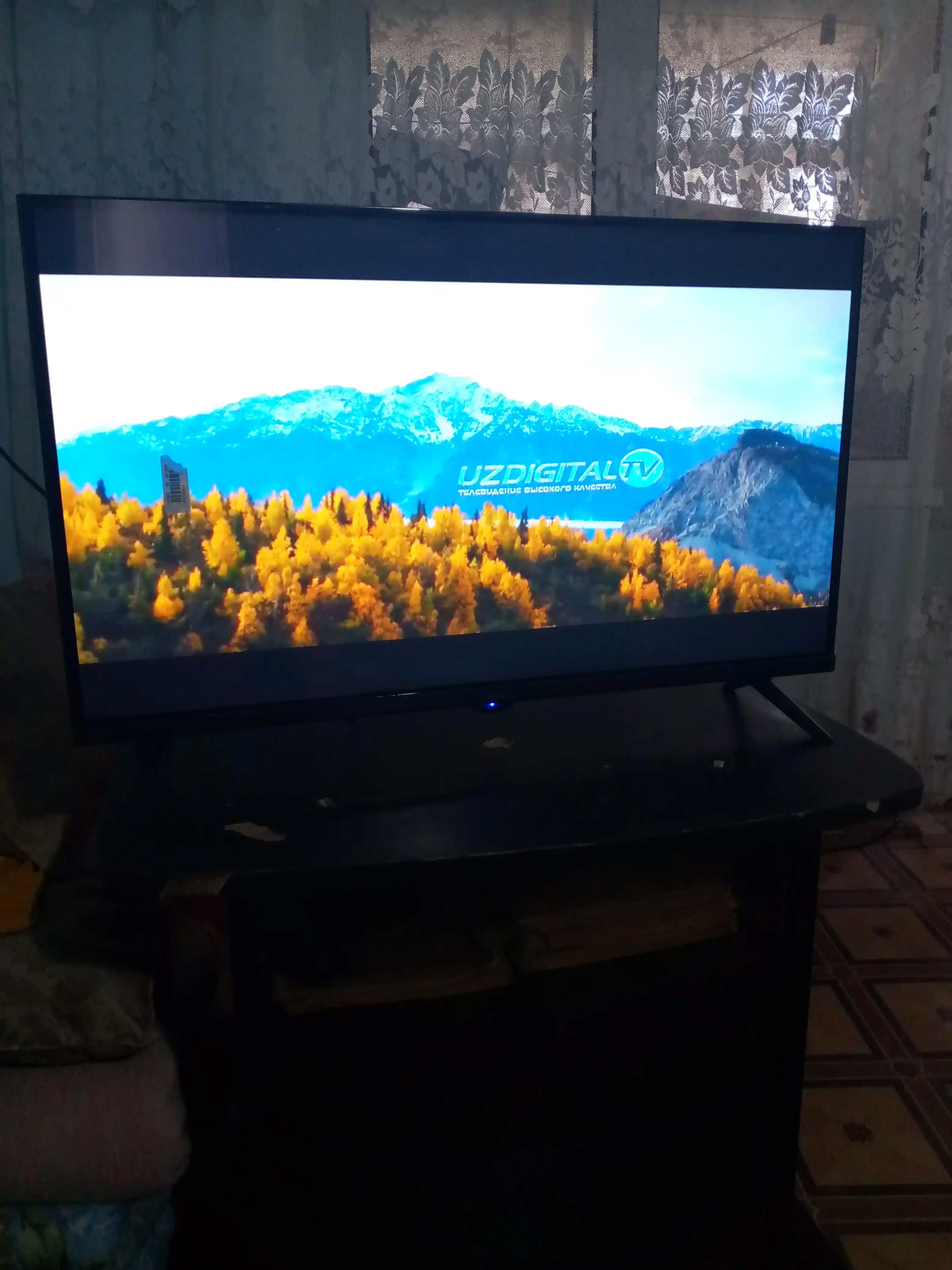 Телевизор QLT 32" 32HA2