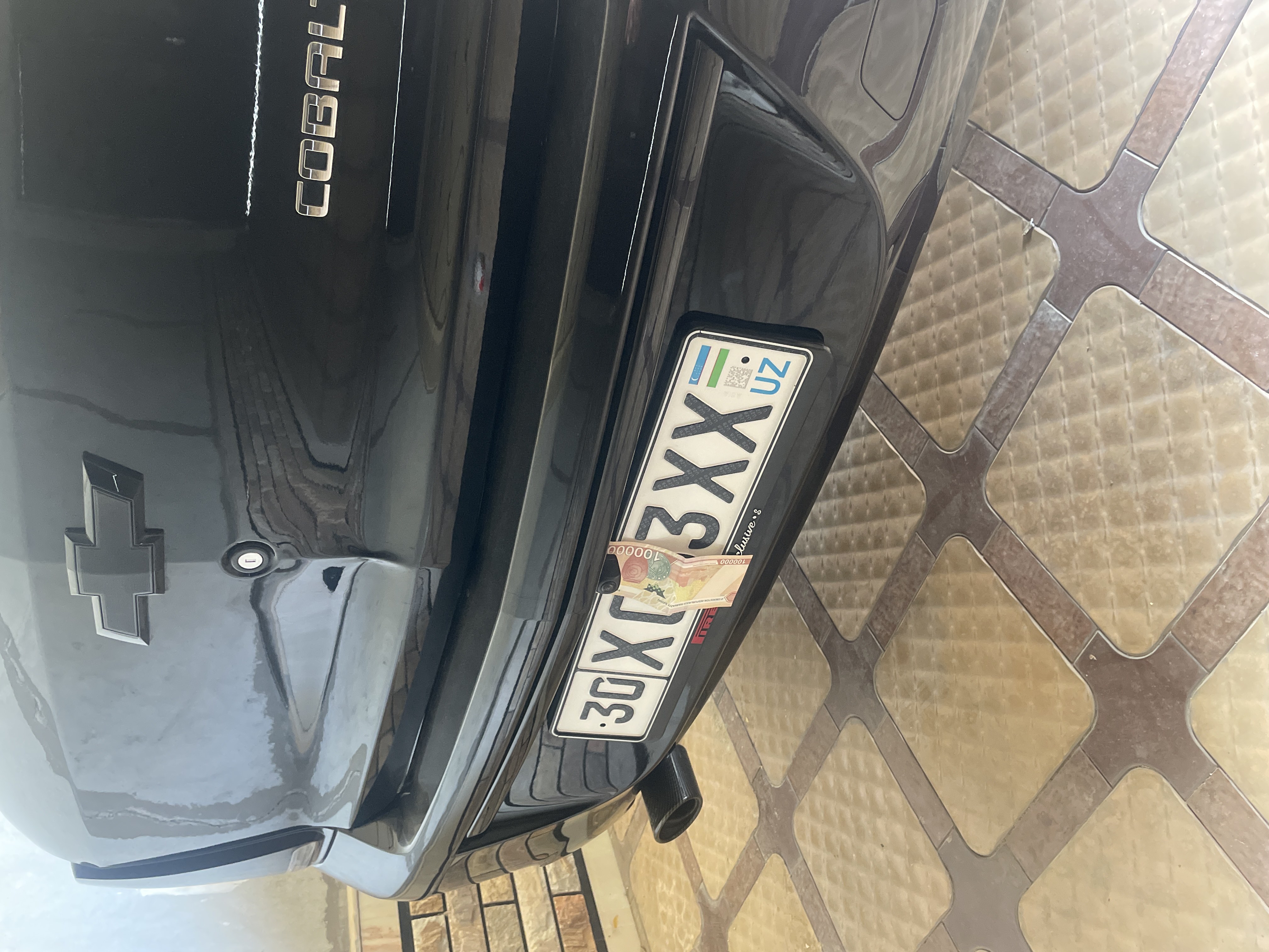 Накладка на задний бампер Chevrolet Cobalt черный глянец (Black Piano)