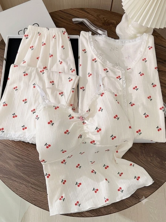 Ayollar pijamasi, 3 talik pijama, uy kiyimi, pijama to‘plami, ayollar uy kostyumi