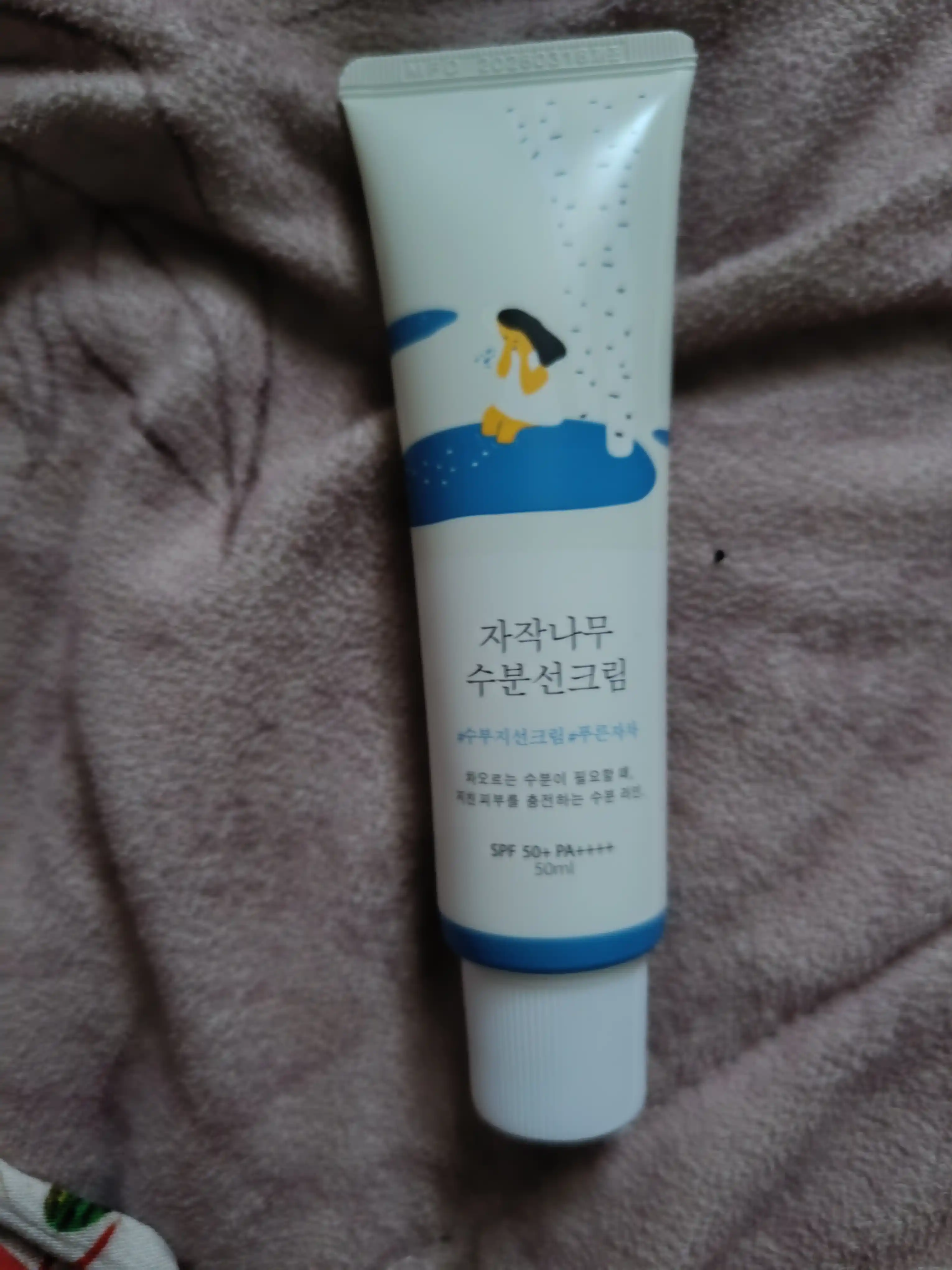 Round lab SPF50+ PA++++ quyoshdan himoya kremi – qayin sharbati bilan kuchli himoya, 50 ml