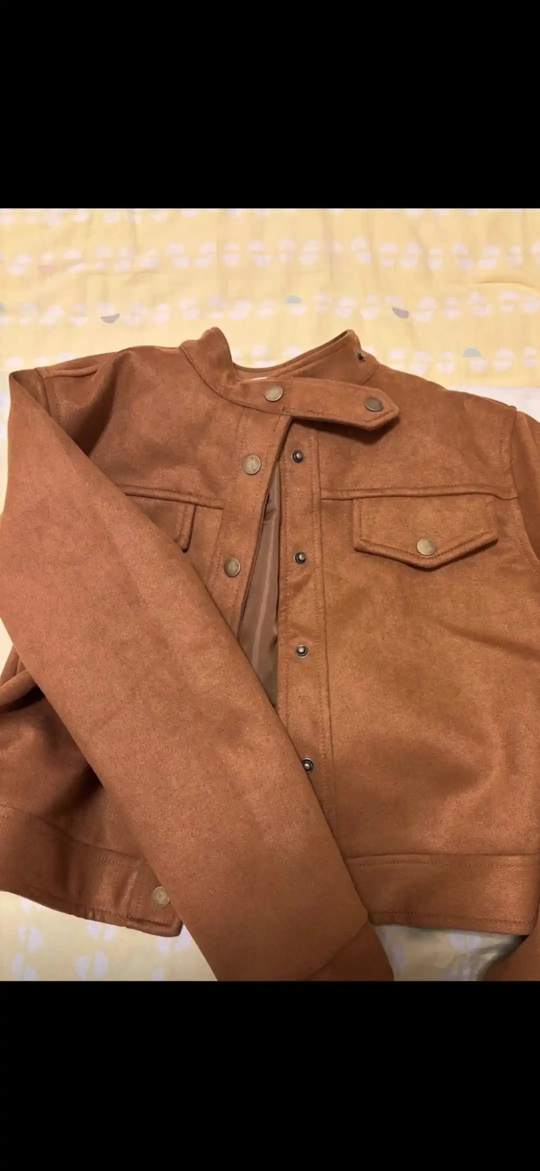 Ayollar uchun kalta kurtka, cho‘ntakli kundalik jaket