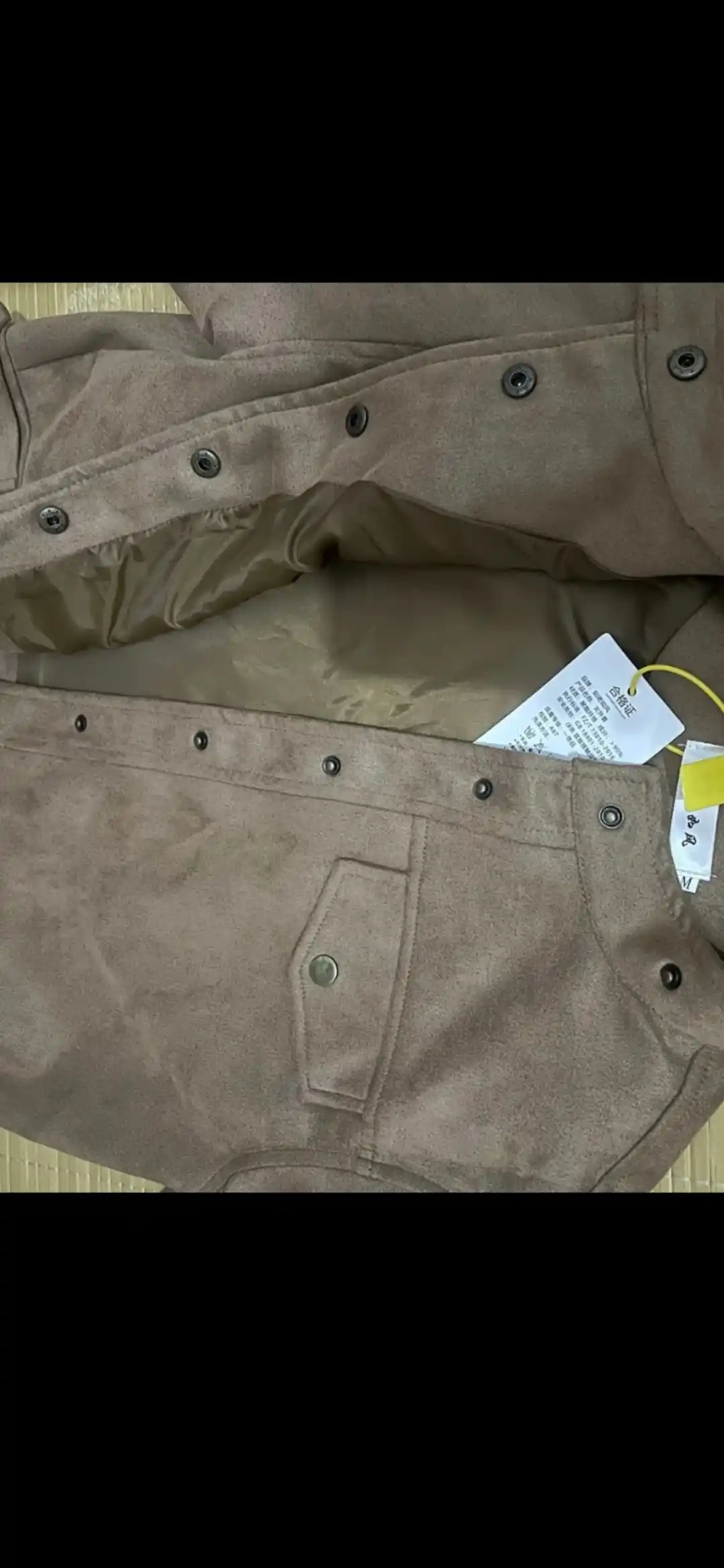 Ayollar uchun kalta kurtka, cho‘ntakli kundalik jaket