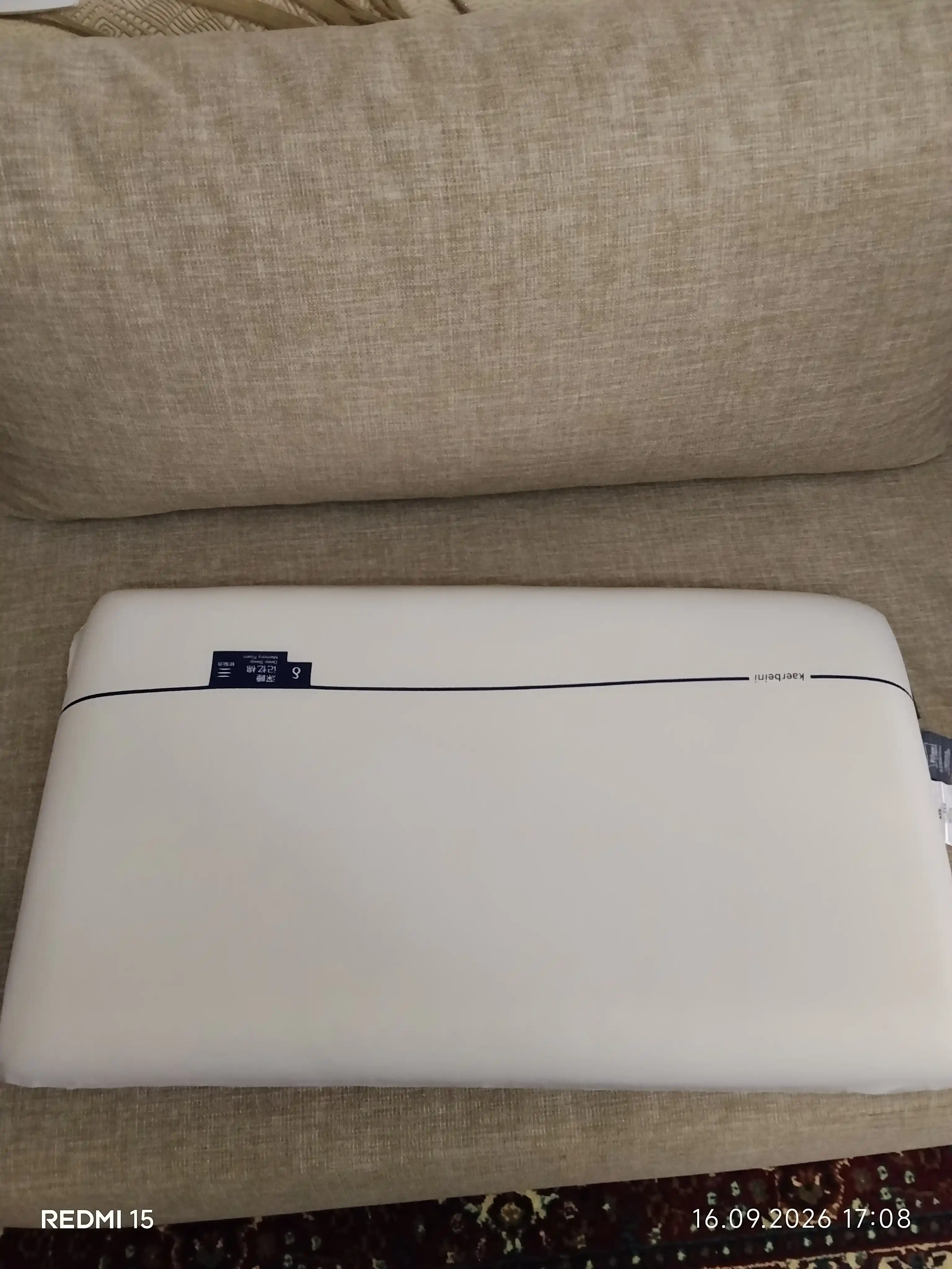 To‘plamda 1-2 ta ortopedik yostiq, Memory Foam 65x40 sm o‘lchamdagi anatomik uyqu yostig‘i