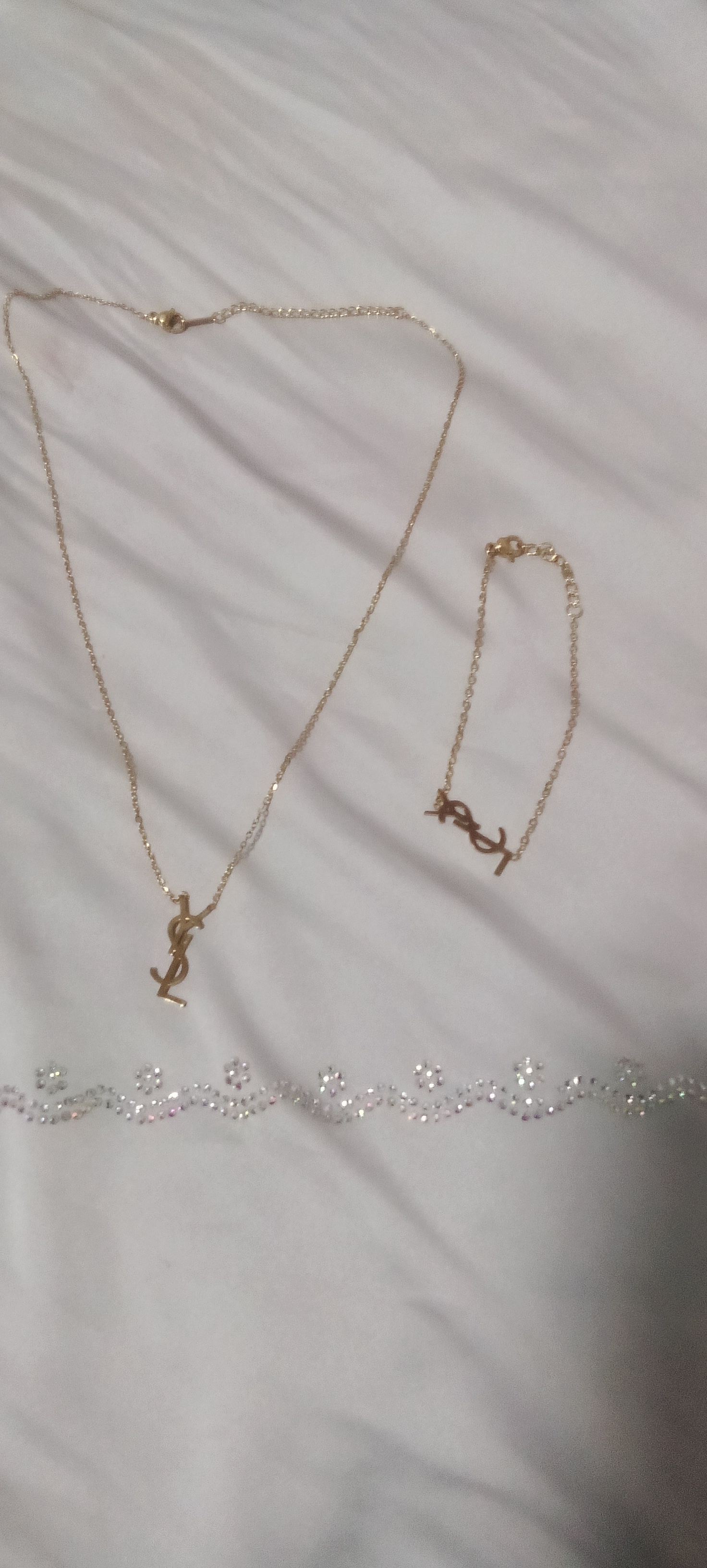 Zargarlik buyumlari to'plami, zanjir, marjon, bilaguzuk, messika, YSL
