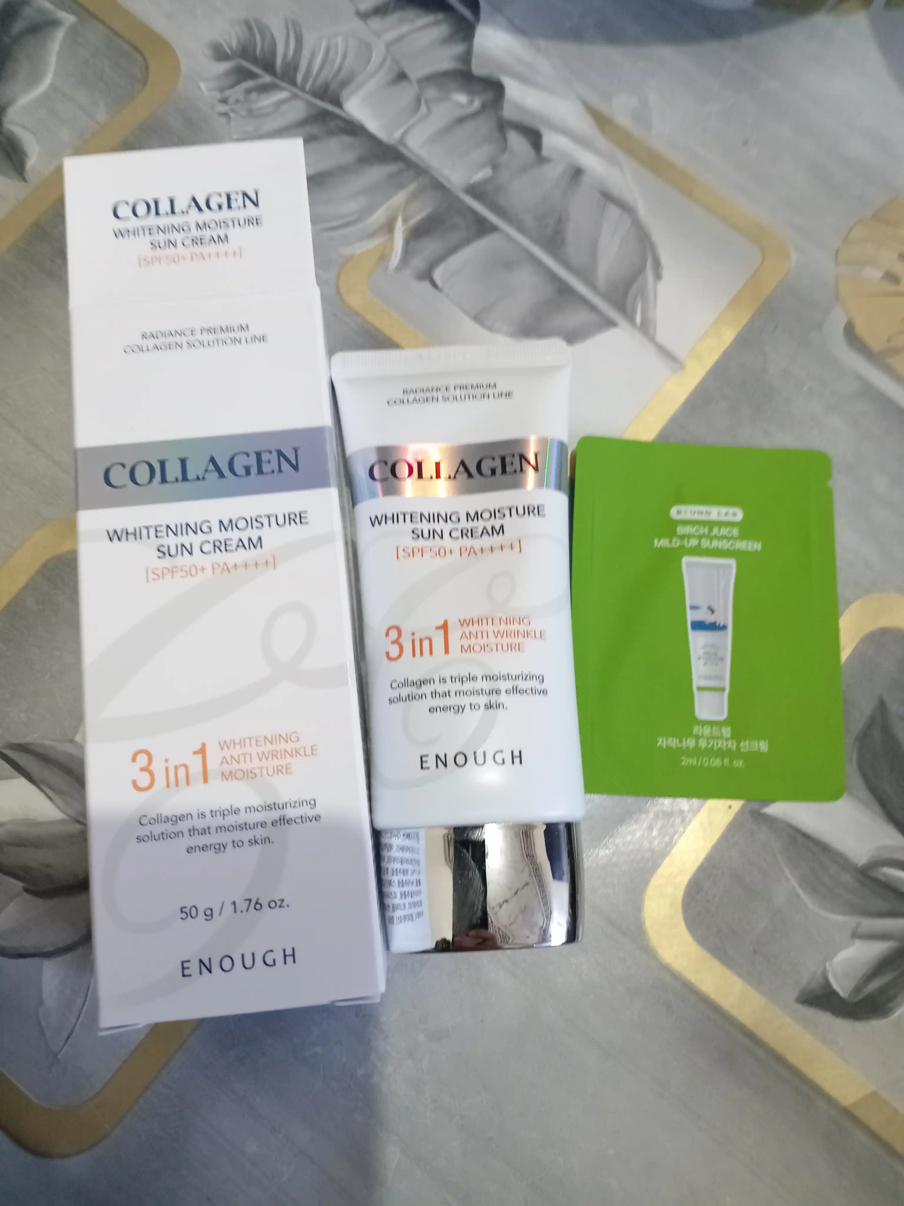 Koreyani quyoshdan hiimoyalovchi krem,yuz uchun Enough 3 tasi 1 da SPF50 PA+++, kollagenli