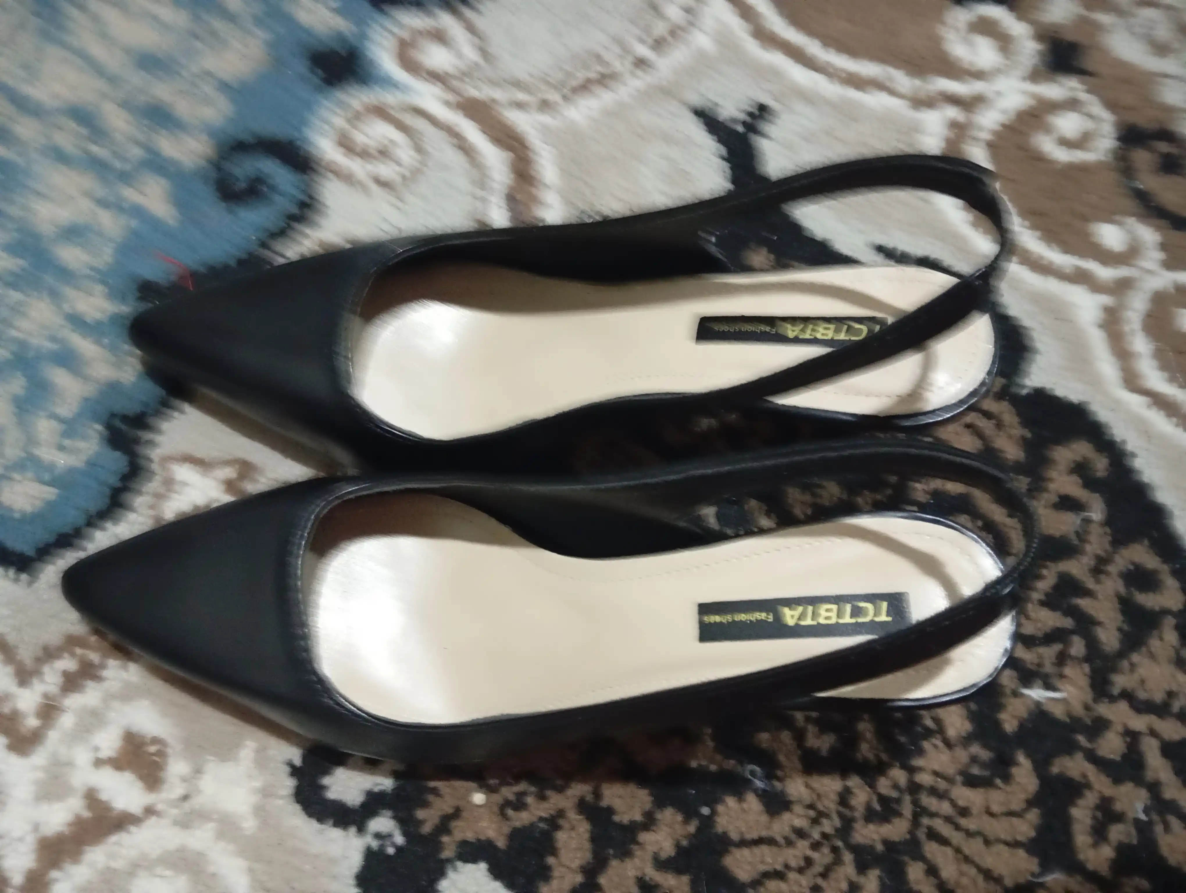 Ayollar uchun nafis slingback tufli 36-42