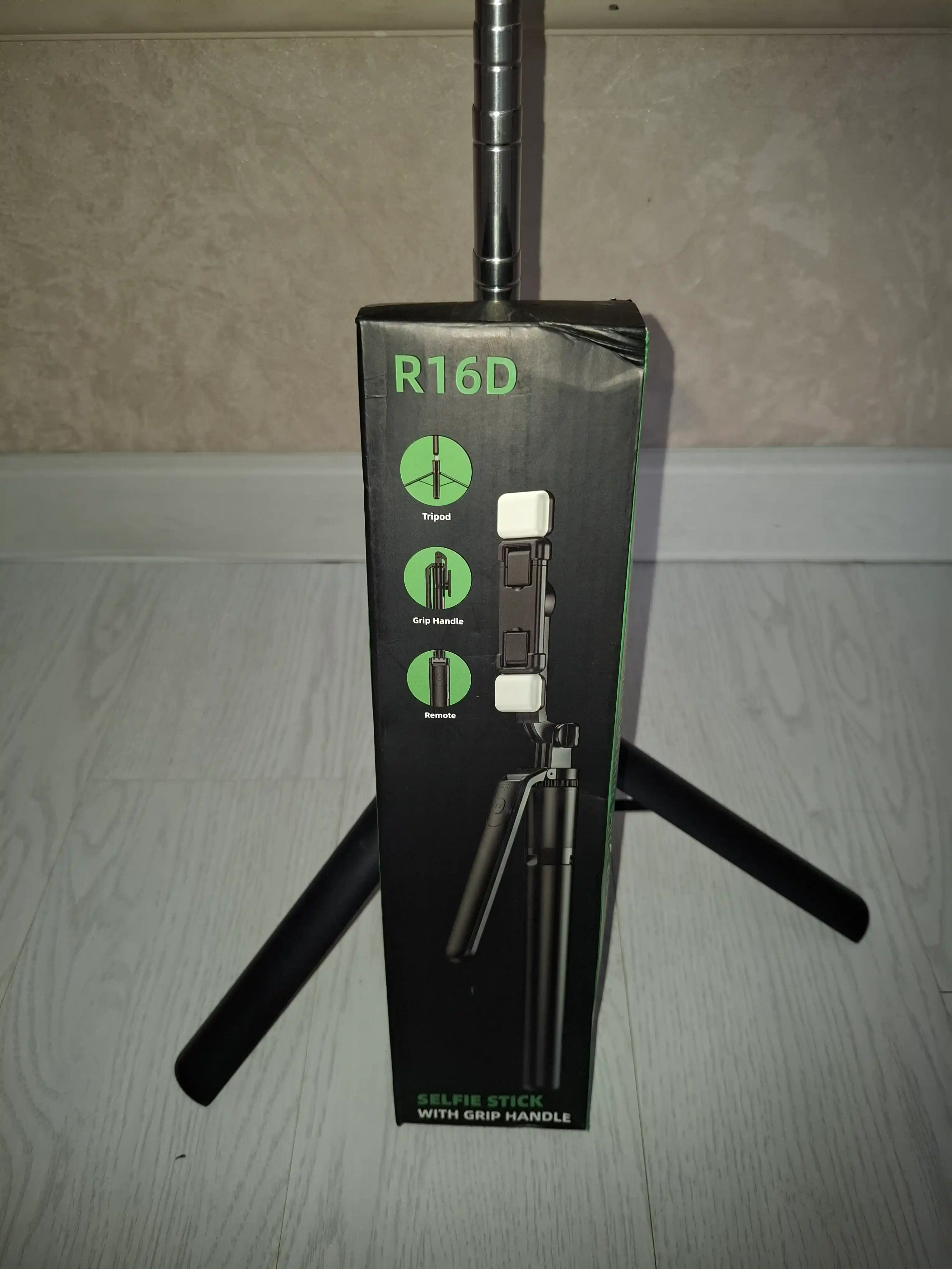 Монопод-трипод R16D для телефона, Bluetooth-пульт, 2 LED-подсветки,селфи палка,штатив