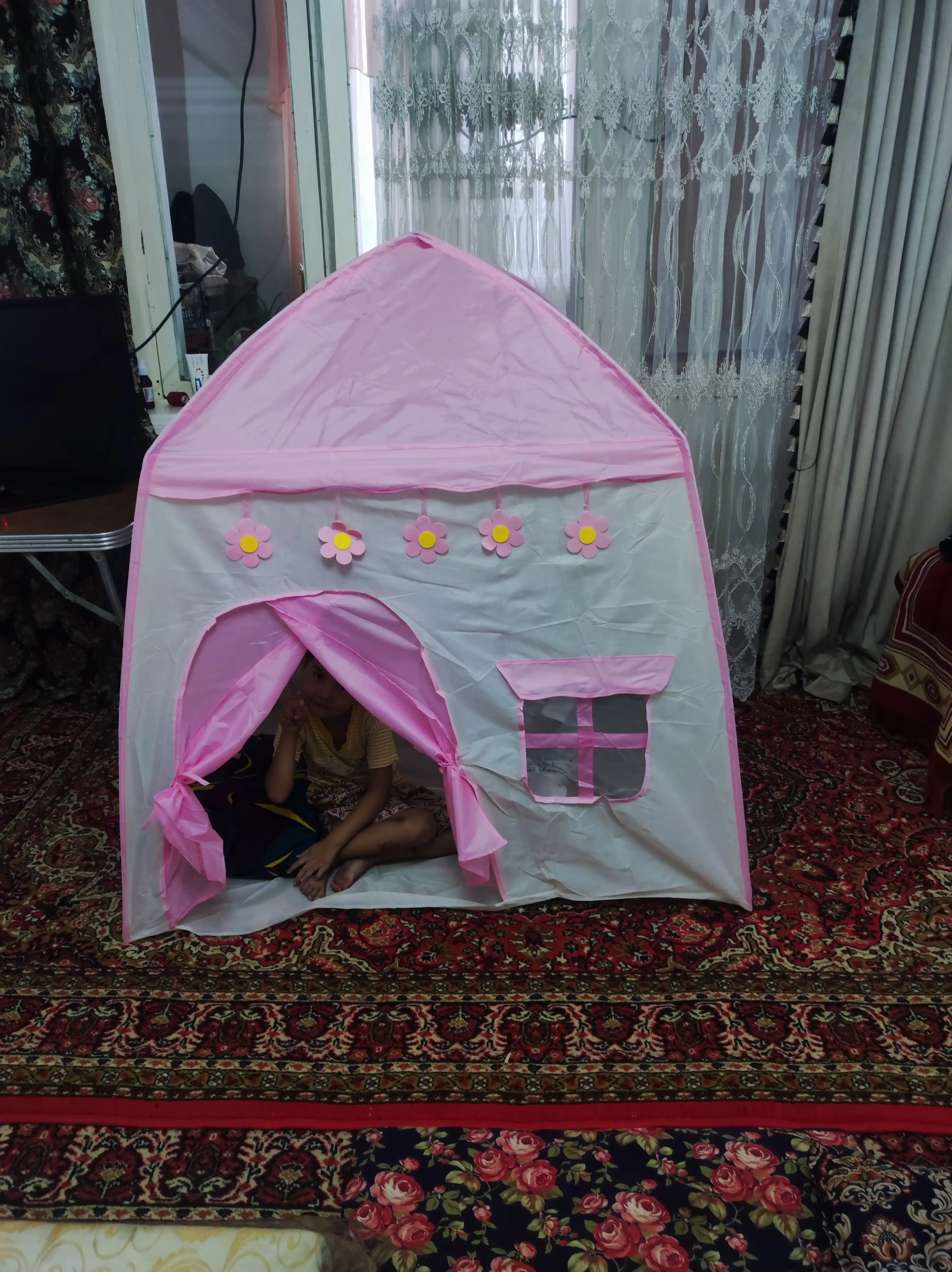 Bolalar o‘yin chodiri, uycha, derazalari bor uycha, bolalar uchun yig‘ma uy palatka domik
