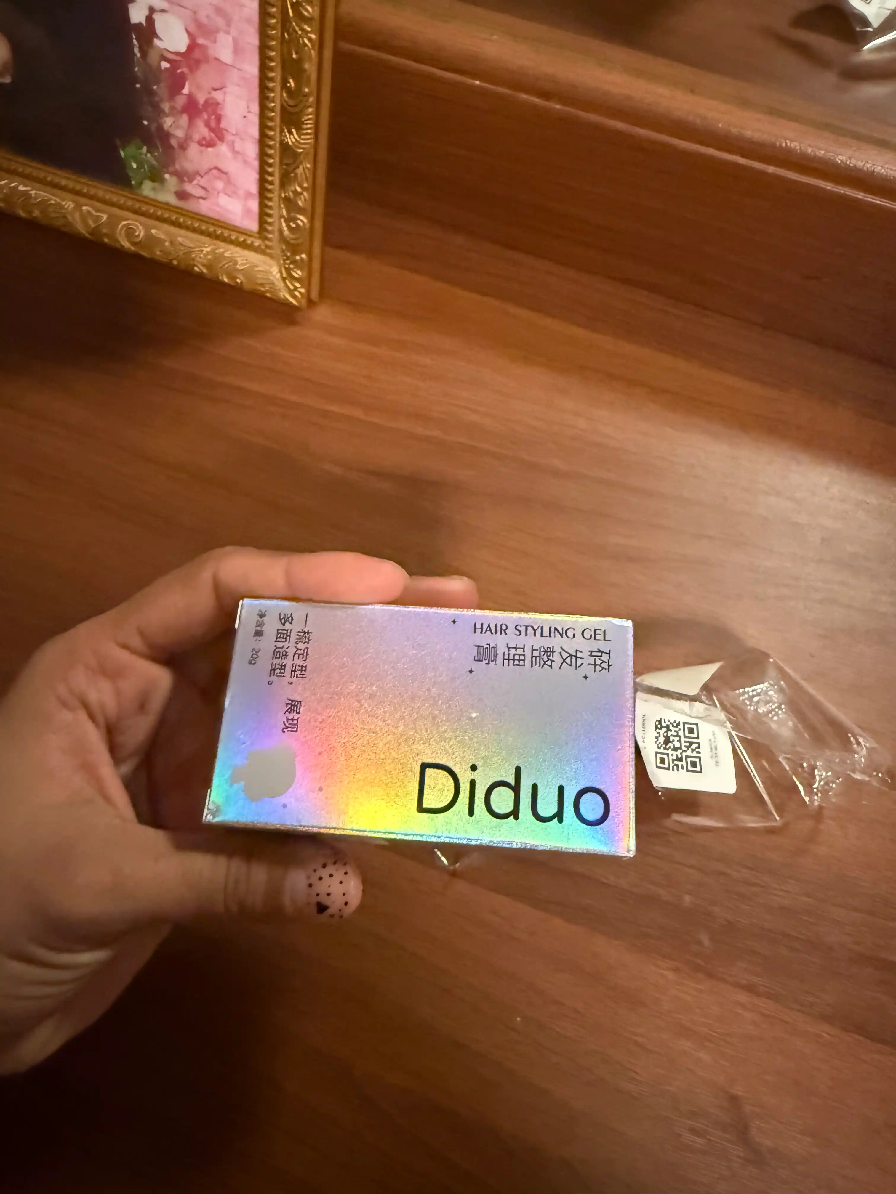 Diduo soch uchun vosk-stik, soch turmagi va mayda tuklarni tekislash uchun fiksator, 20 g