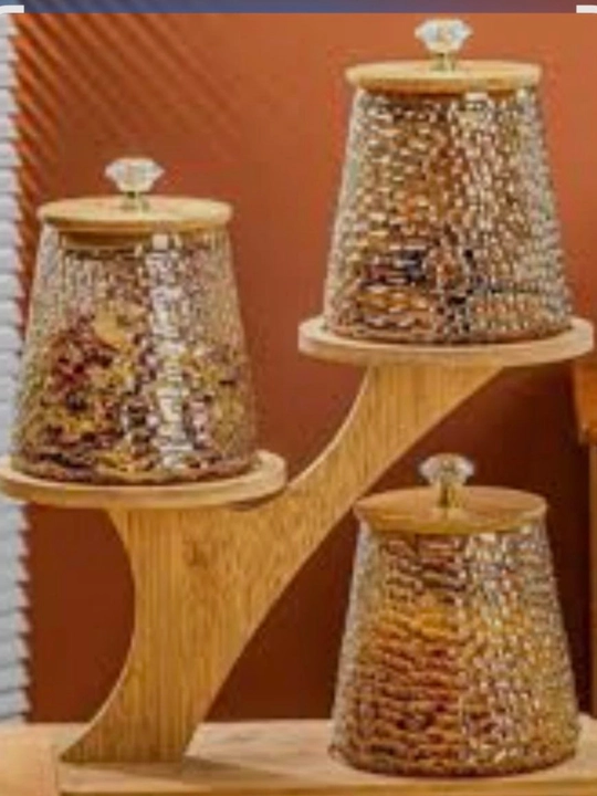 Tuz, shakar, choy va ziravorlar uchun shisha bankalar, yog'och taglikli to'plam - 