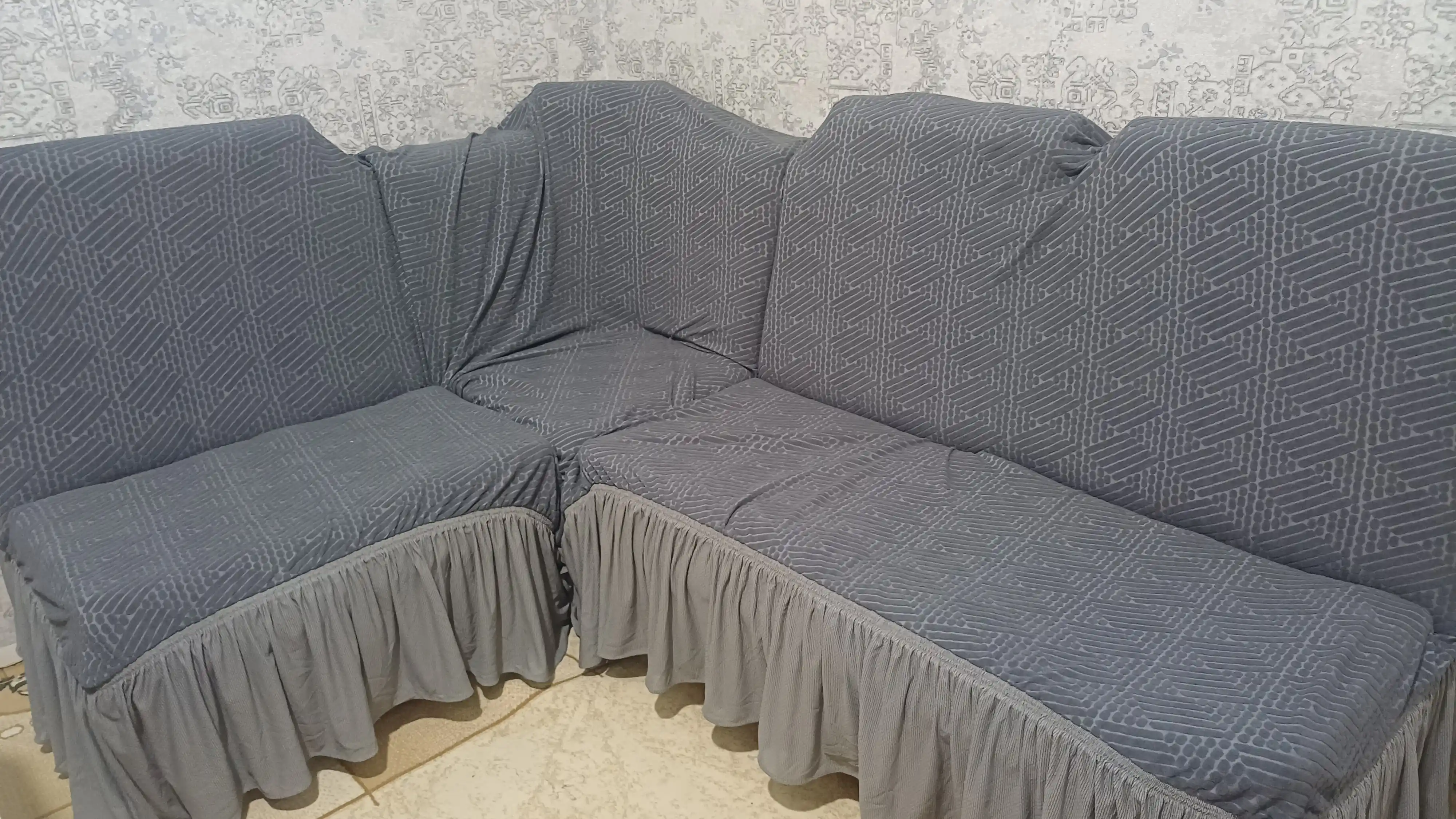 Универсальный велюрный чехол для кухонного уголка и 3 пуфиков