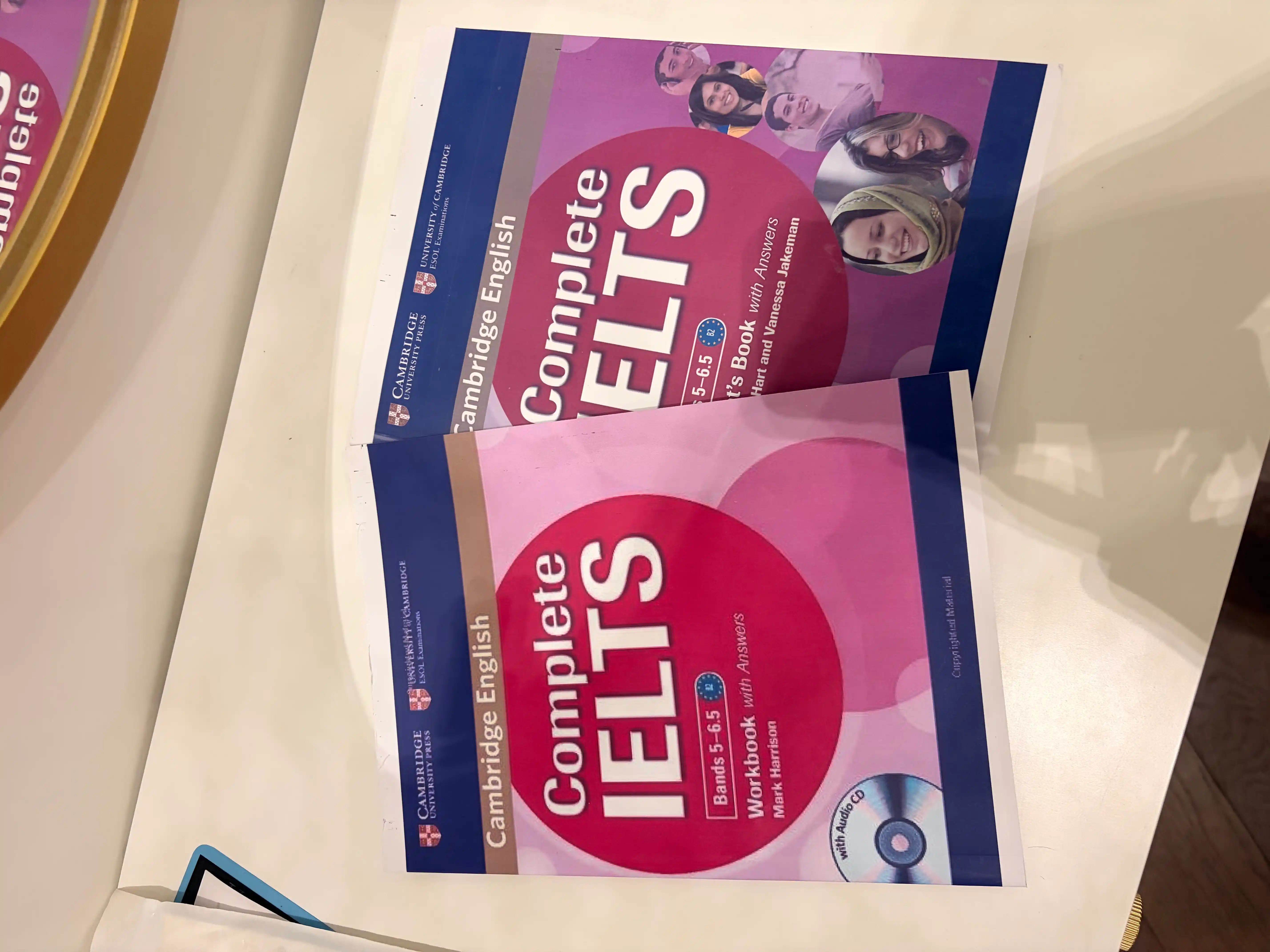 Complete IELTS bands 4-5, 5-6.5 Student's book