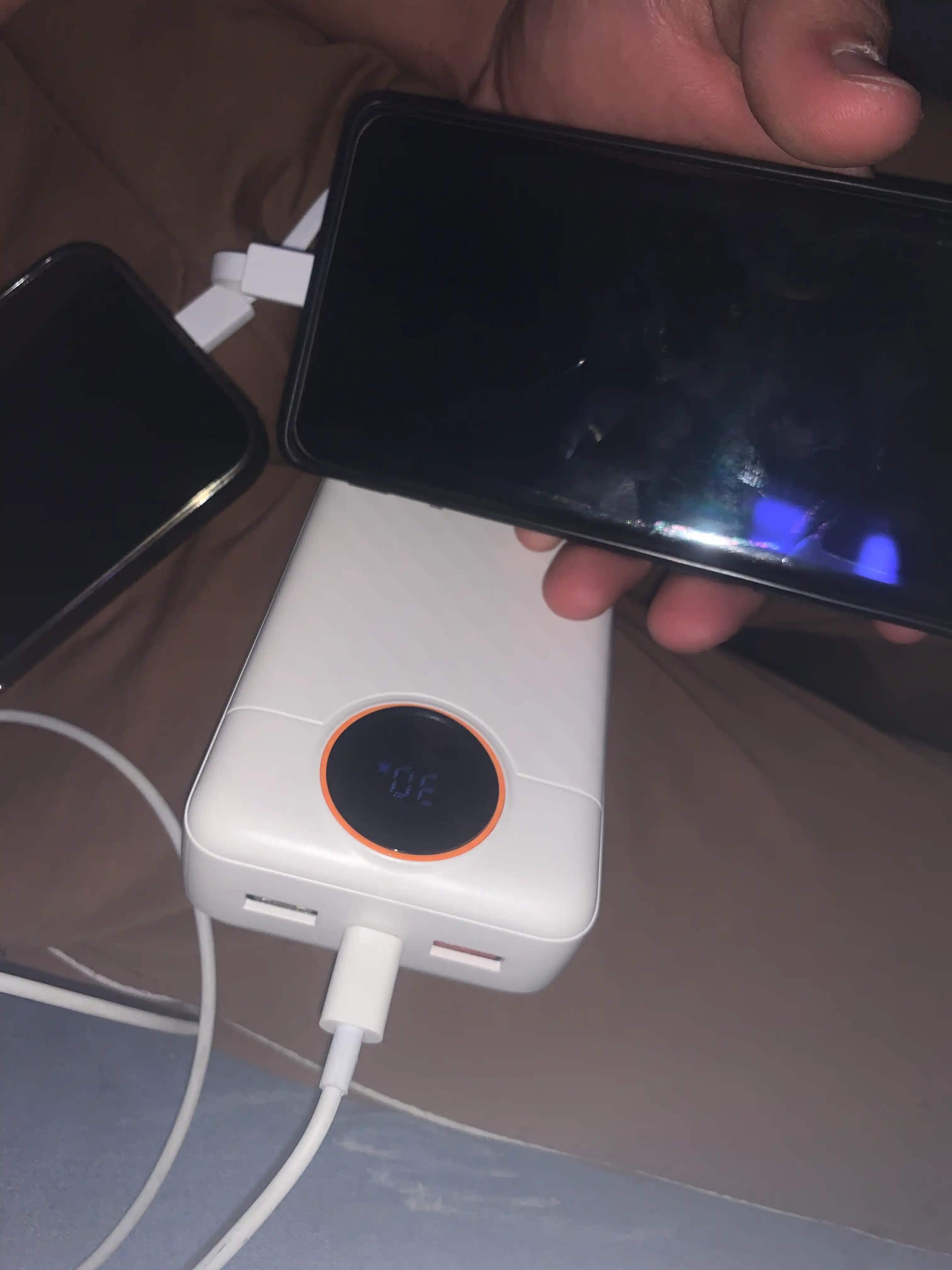 Power bank 20000 mAh, tez zaryad gacha 22.5W, LED displey/indikator, ko‘p himoya