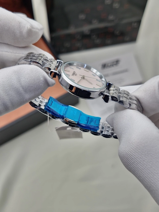 Ayollar qo‘l soati Tissot 1853, kvarts mexanizmli, metall remishokli klassik soat