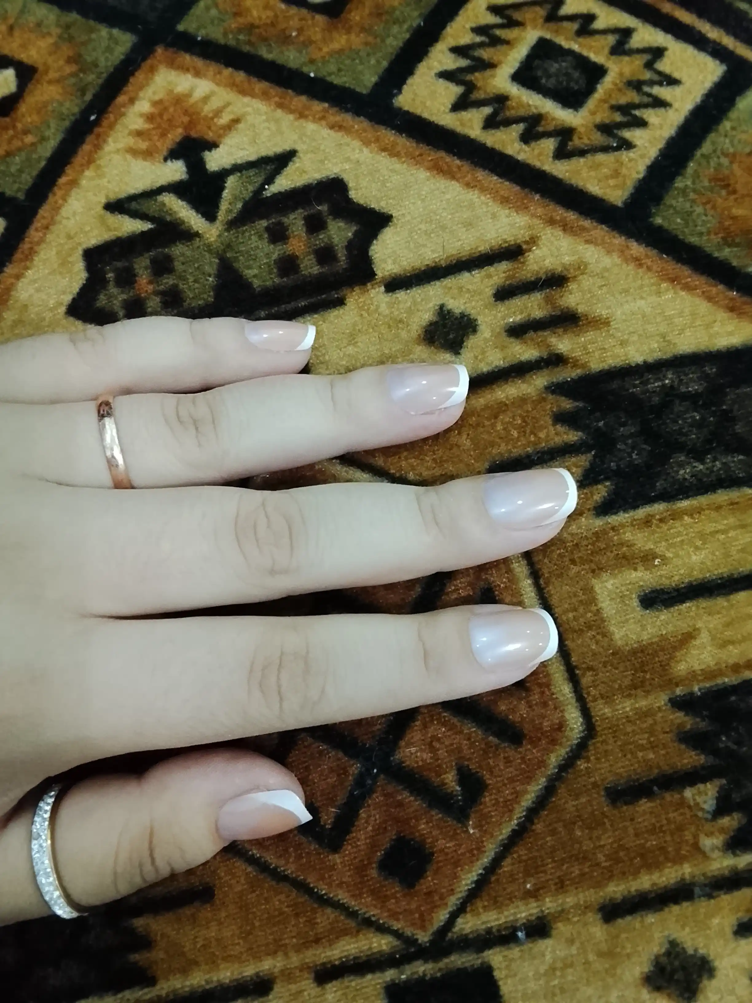 Yopishtiriladigan (ulama) tirnoqlar 24 dona, French fason, och shaftoli rang