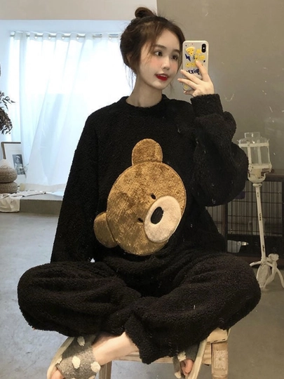 Pijama Ayollar uchun