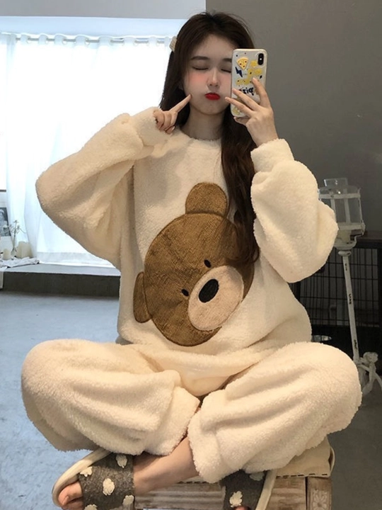 Pijama Ayollar uchun