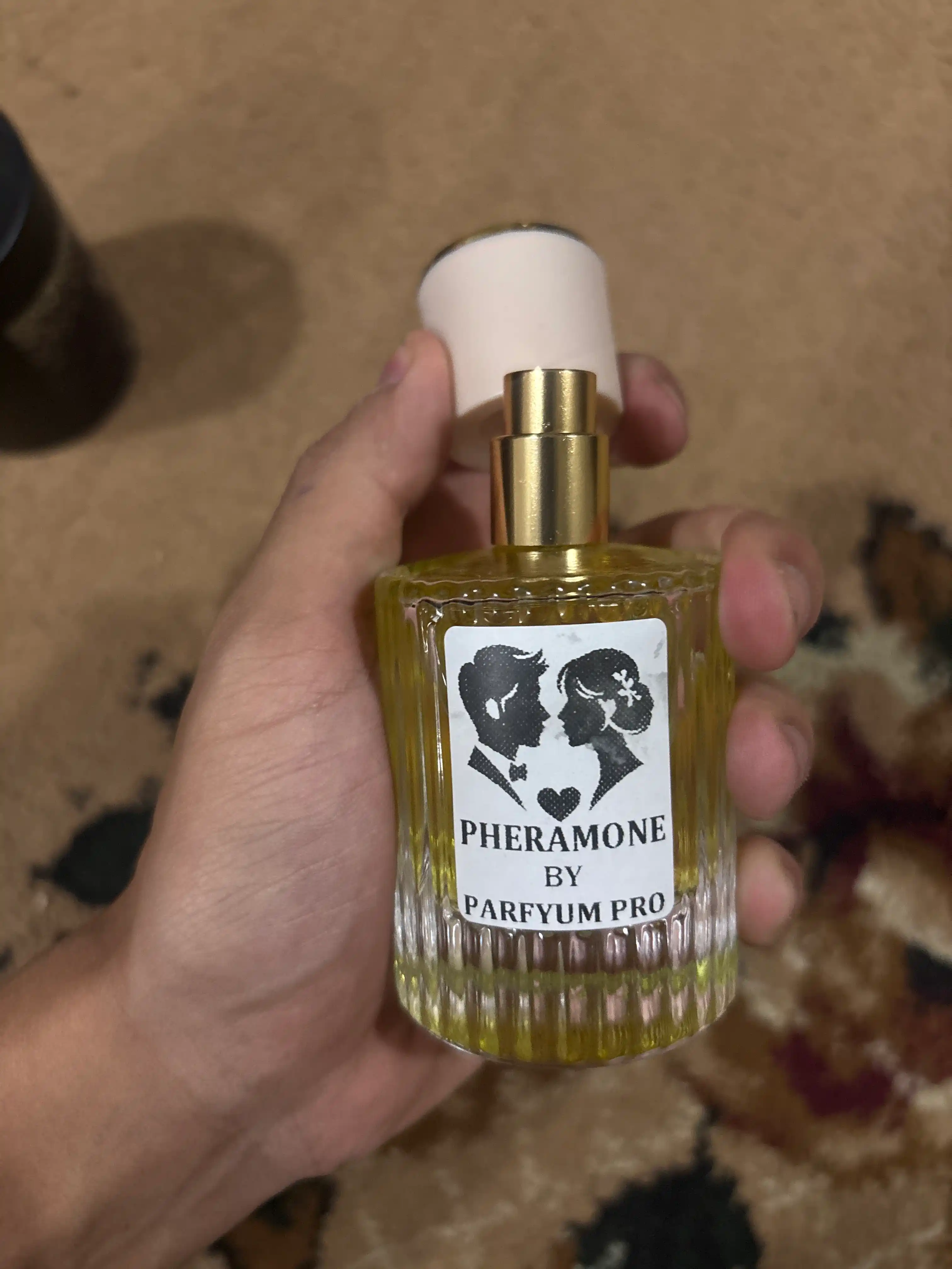 Ayollar uchun feramon atiri, unisex feramon duxi by Parfyum Pro