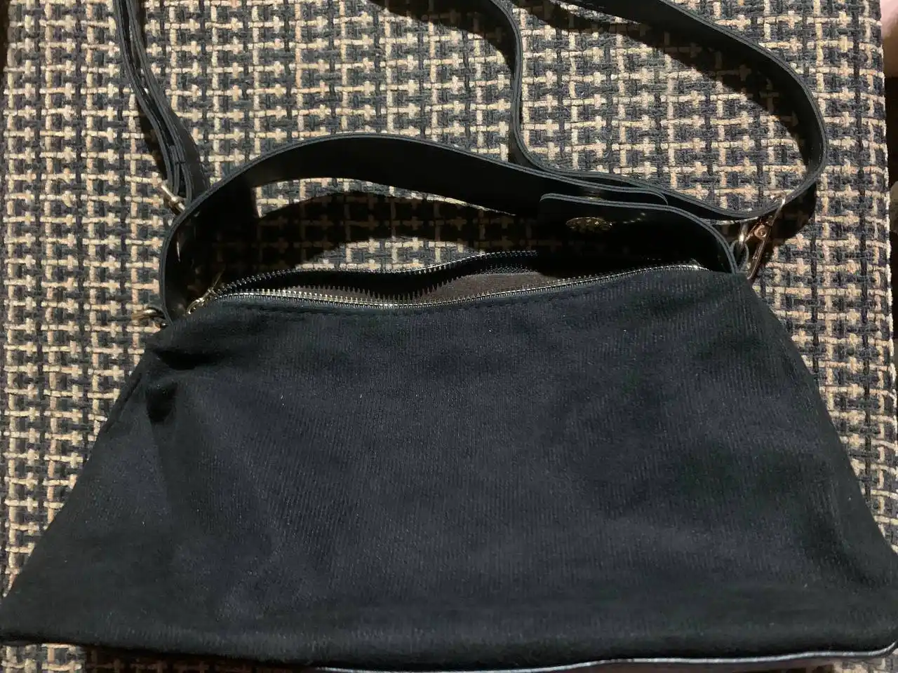 Ayollar zamshali hobo tote sumkasi, yelkaga, qisqa tutqich va uzun tasma bilan
