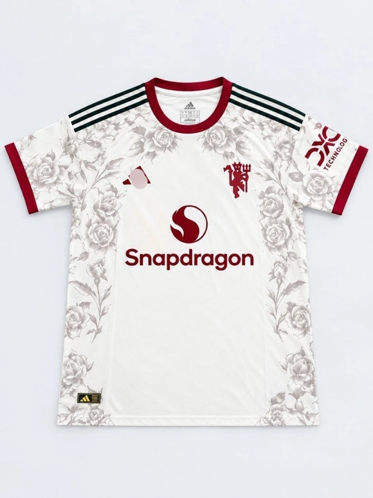 Футбольная форма Manchester United и Arsenal